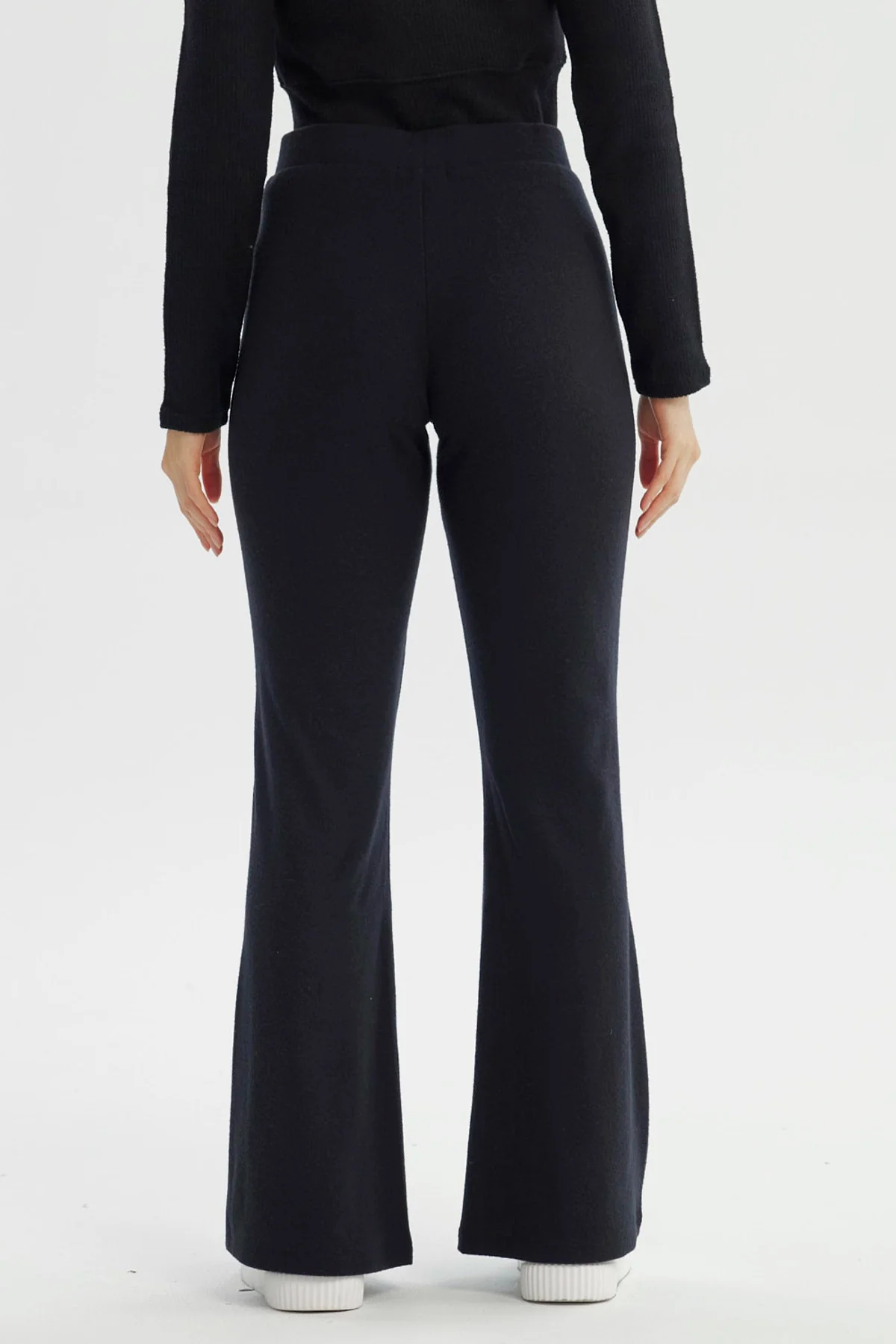 Pantalón Mujer Flare Negro - Image 3