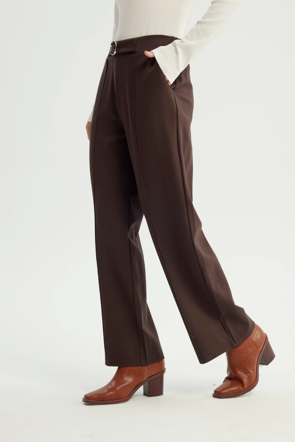 Pantalón Mujer Recto Chocolate - Image 2