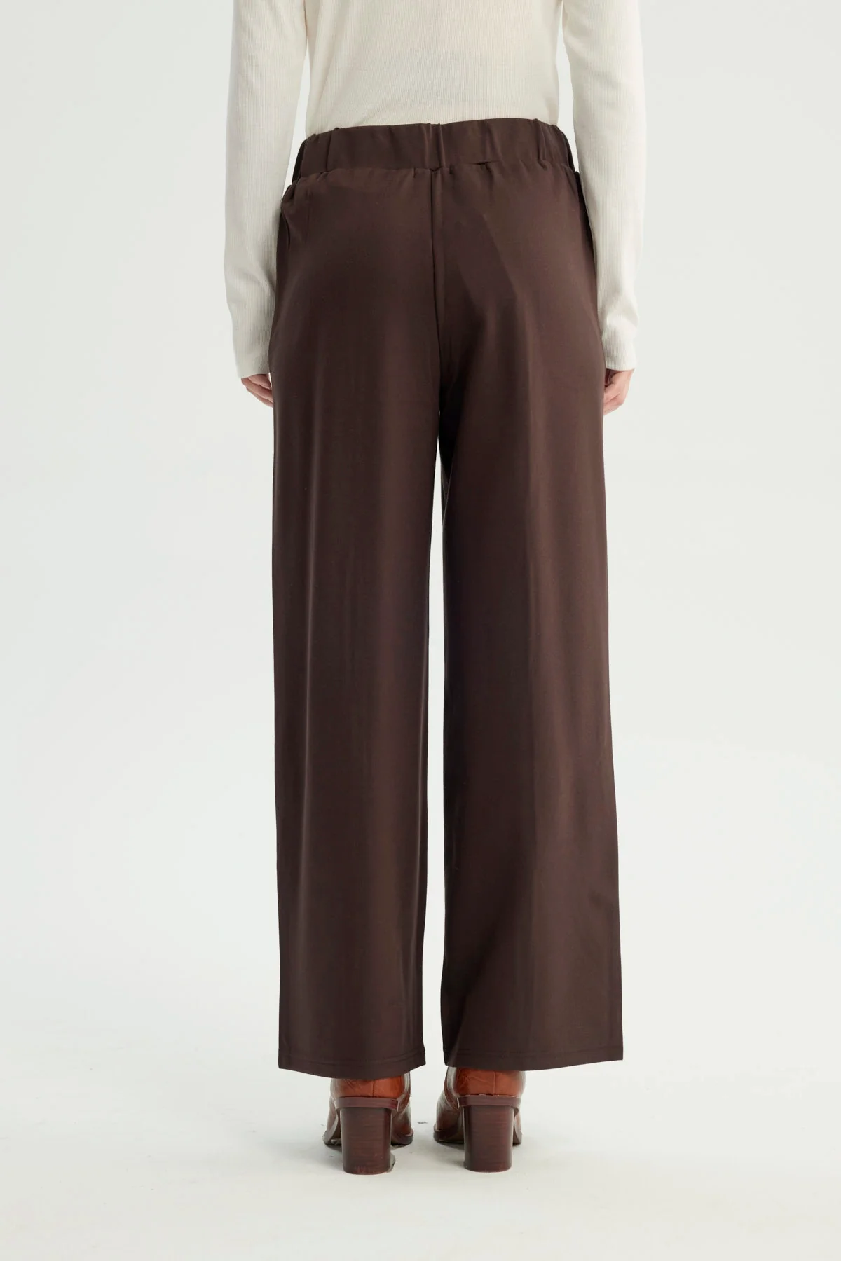 Pantalón Mujer Recto Chocolate - Image 3