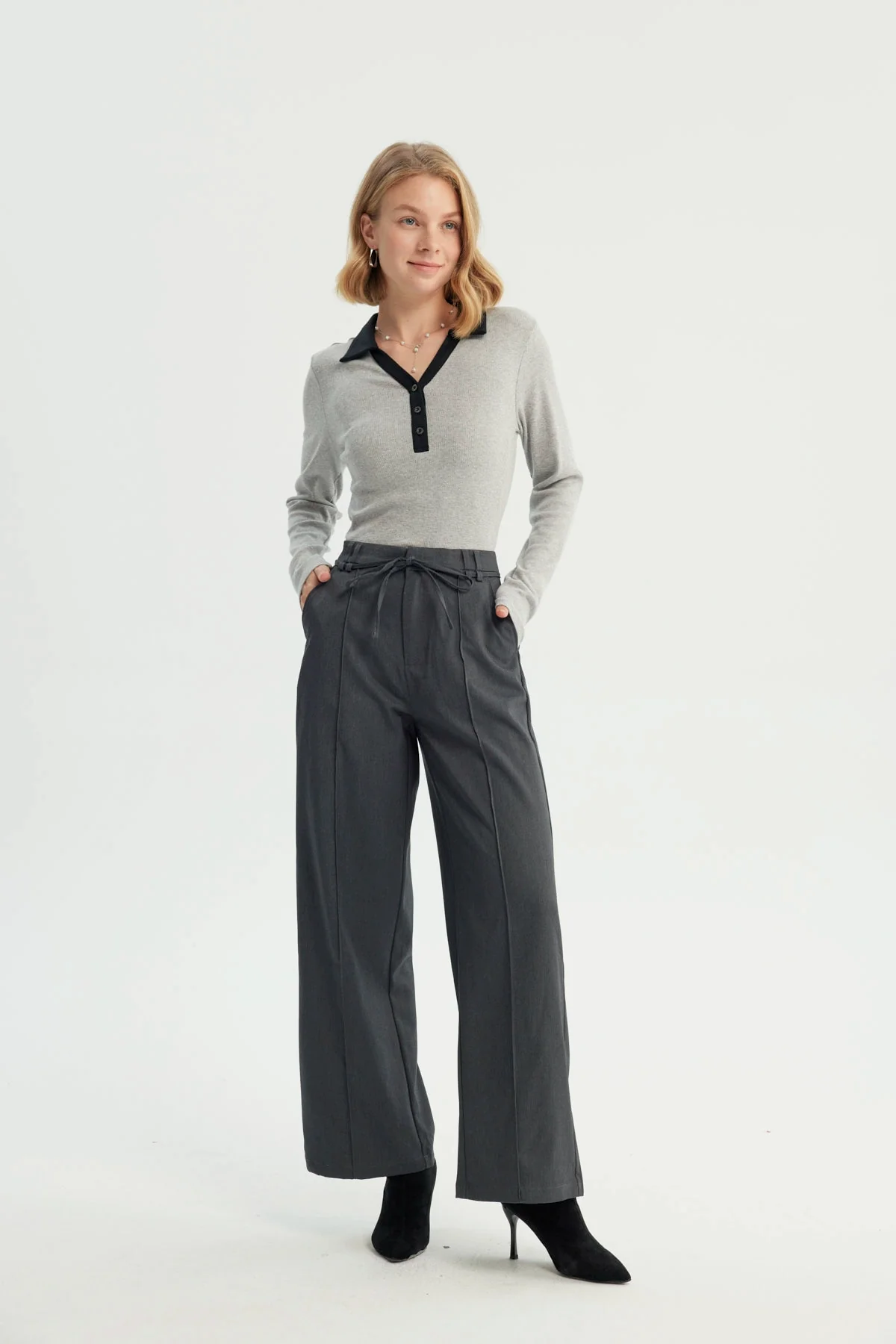 Pantalón Mujer Recto Gris - Image 4