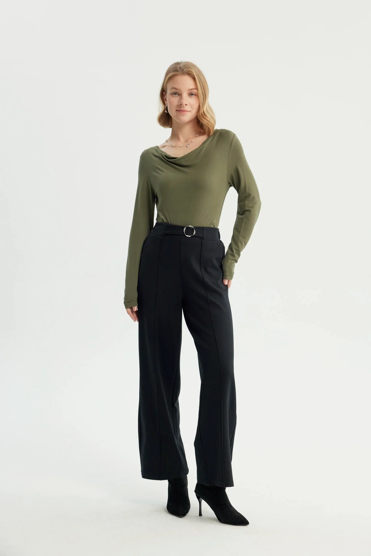 Pantalón Mujer Recto Negro - Image 4