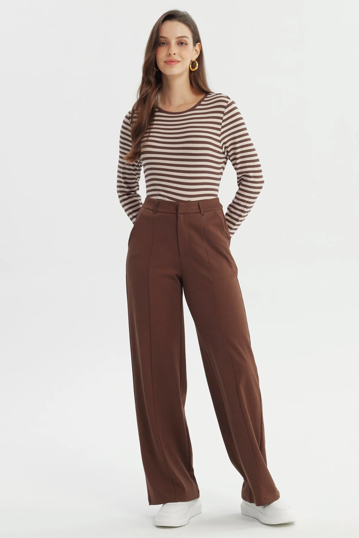 Pantalón Mujer Wide Leg Café - Image 4
