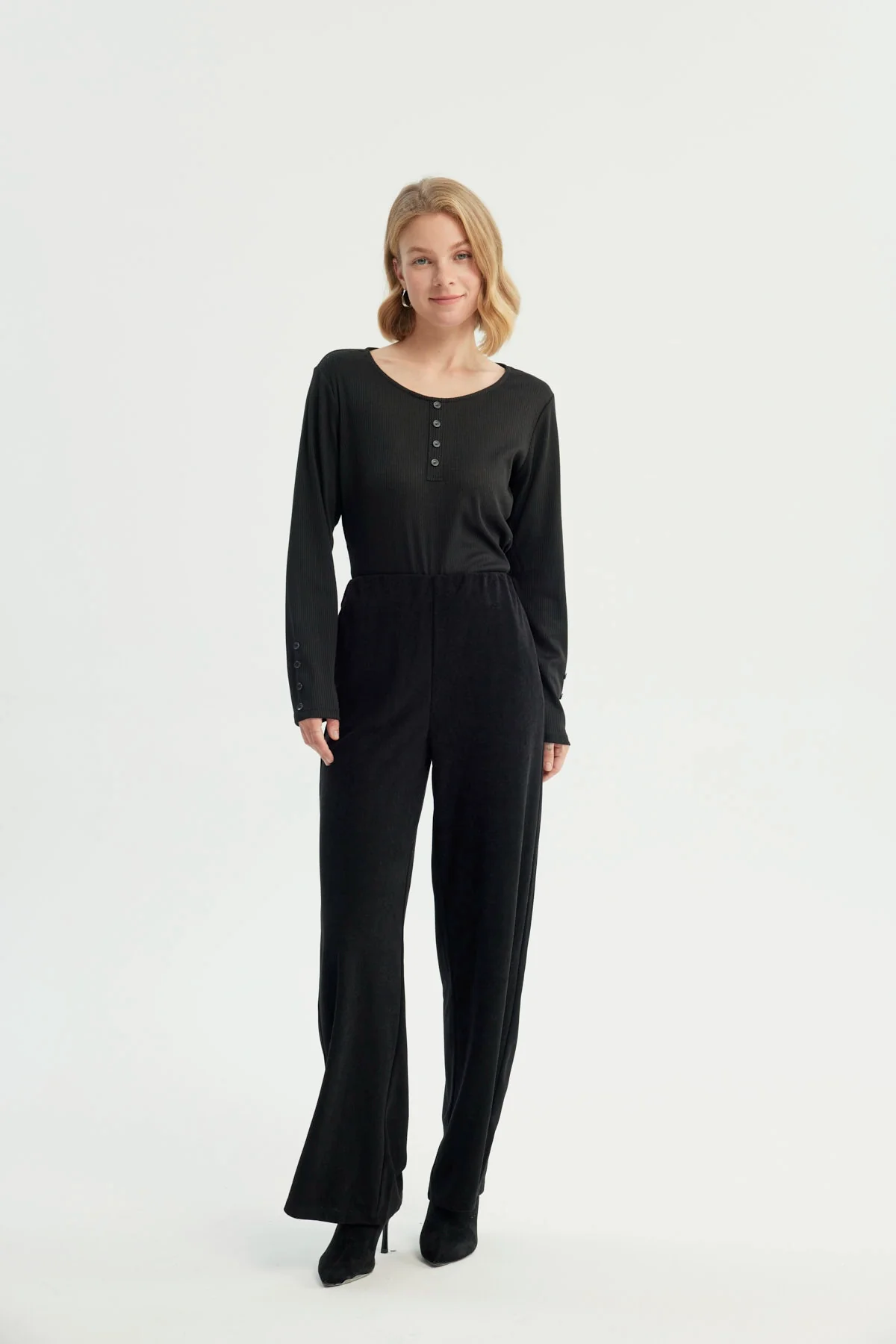 Pantalón Mujer Wide Leg Negro - Image 4