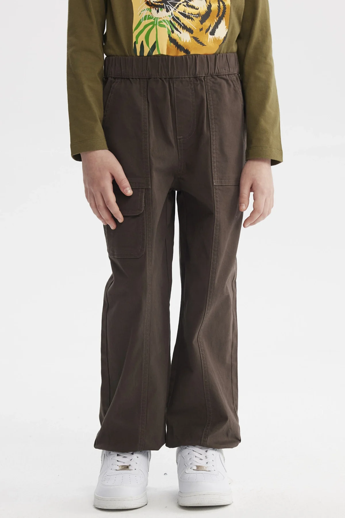 Pantalón Niño Pitillo Café