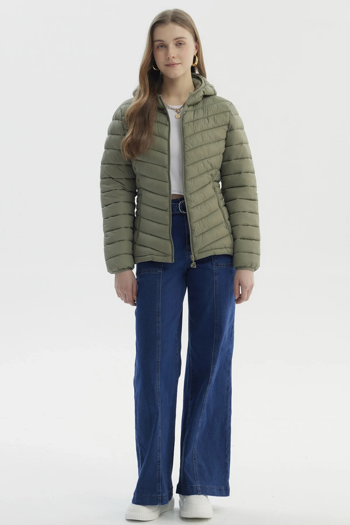 Parka Mujer Corta Plummy Cortes Verde Militar - Image 4