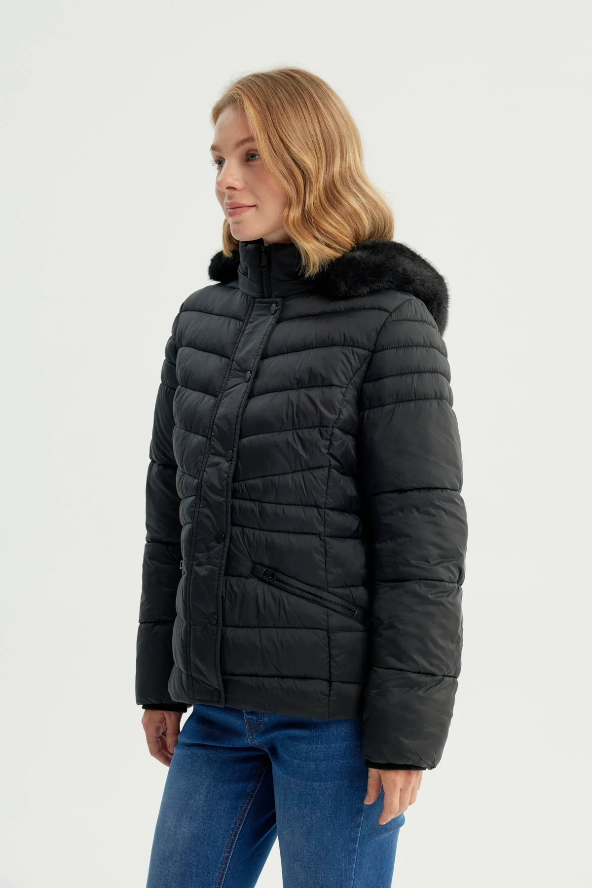 Parka Mujer Cuello Con Gorro Y Piel Negro - Image 2