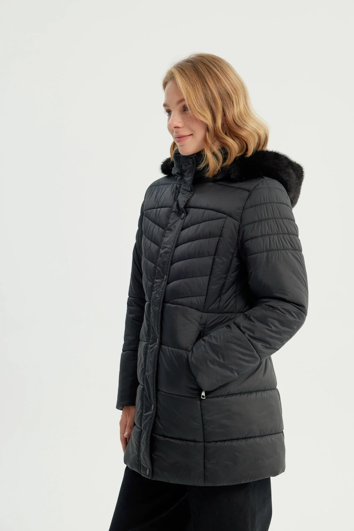 Parka Mujer Larga Cuello Con Gorro Negro - Image 2