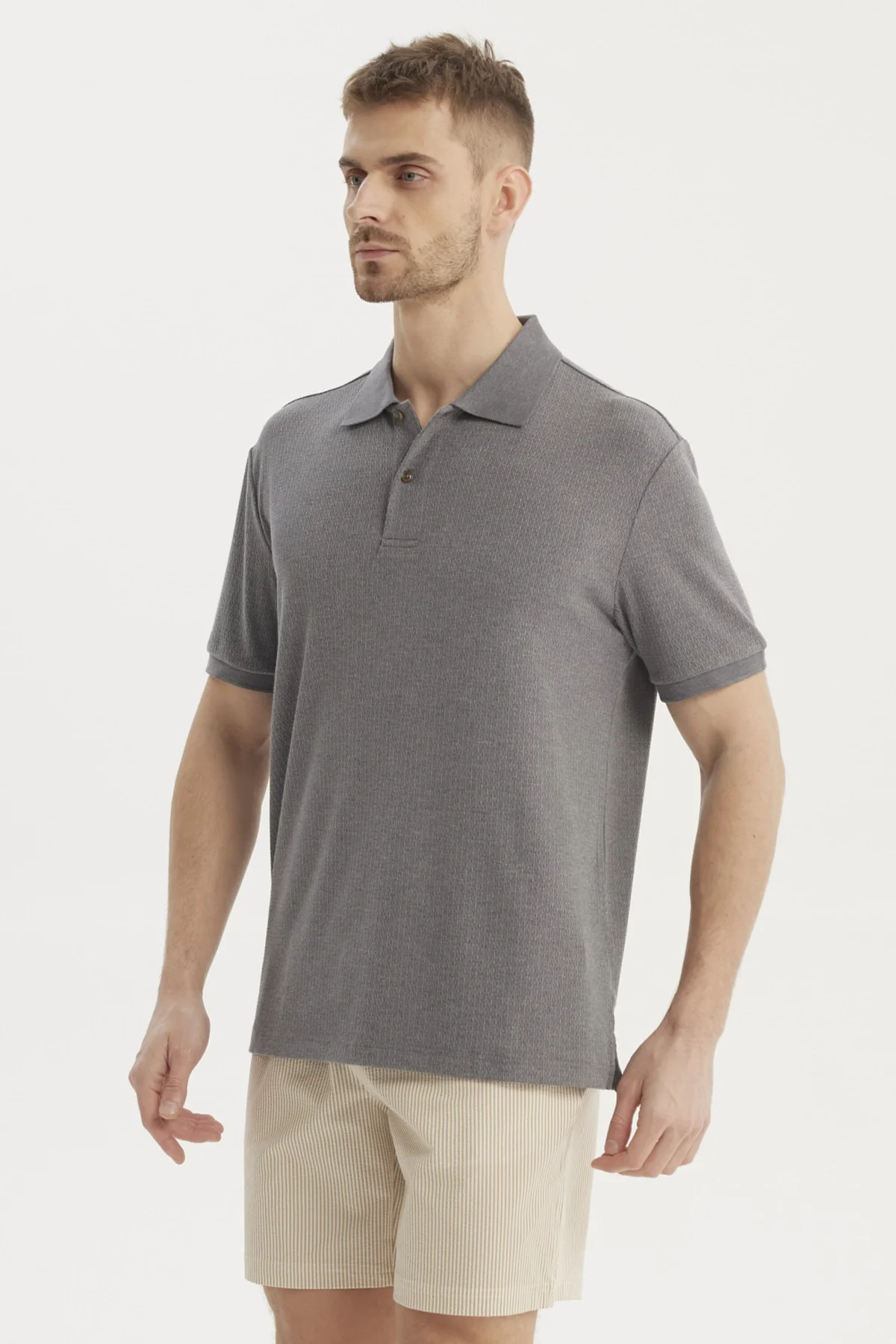 Polera Hombre Cuello Camisero Gris Oscuro - Image 2
