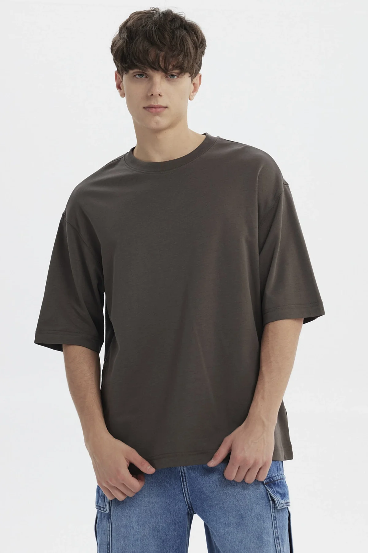 Polera Hombre Overside Fit Acero