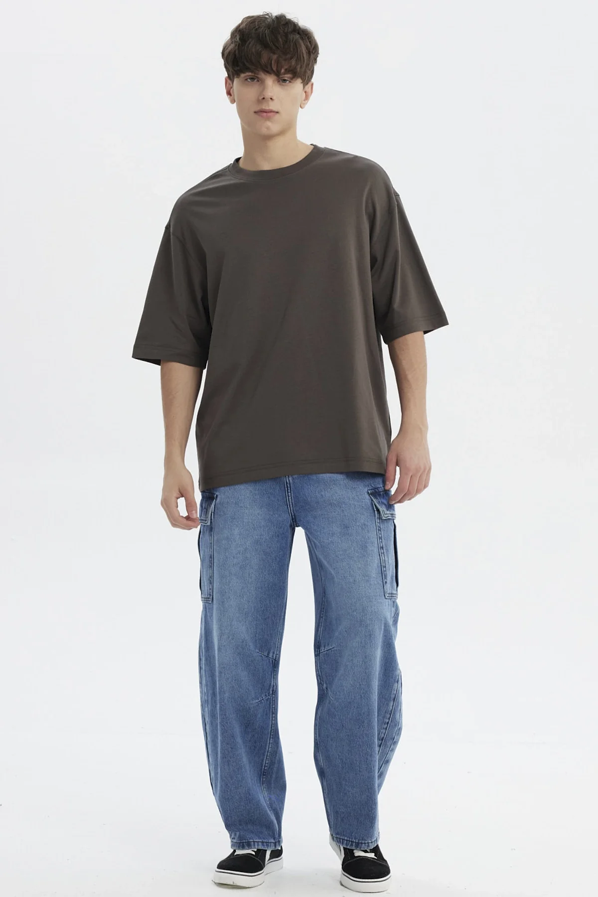 Polera Hombre Overside Fit Acero - Image 4