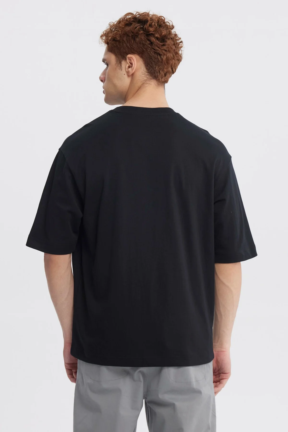 Polera Hombre Overside Fit Negro - Image 3