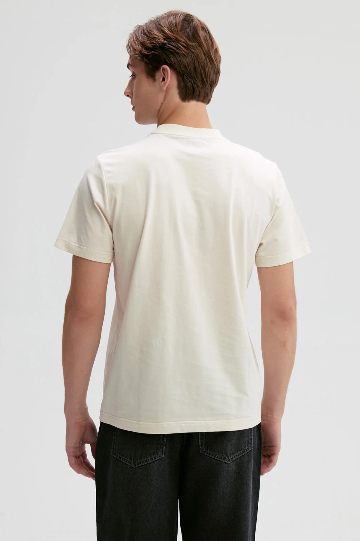 Polera Hombre One Piece Beige - Image 3