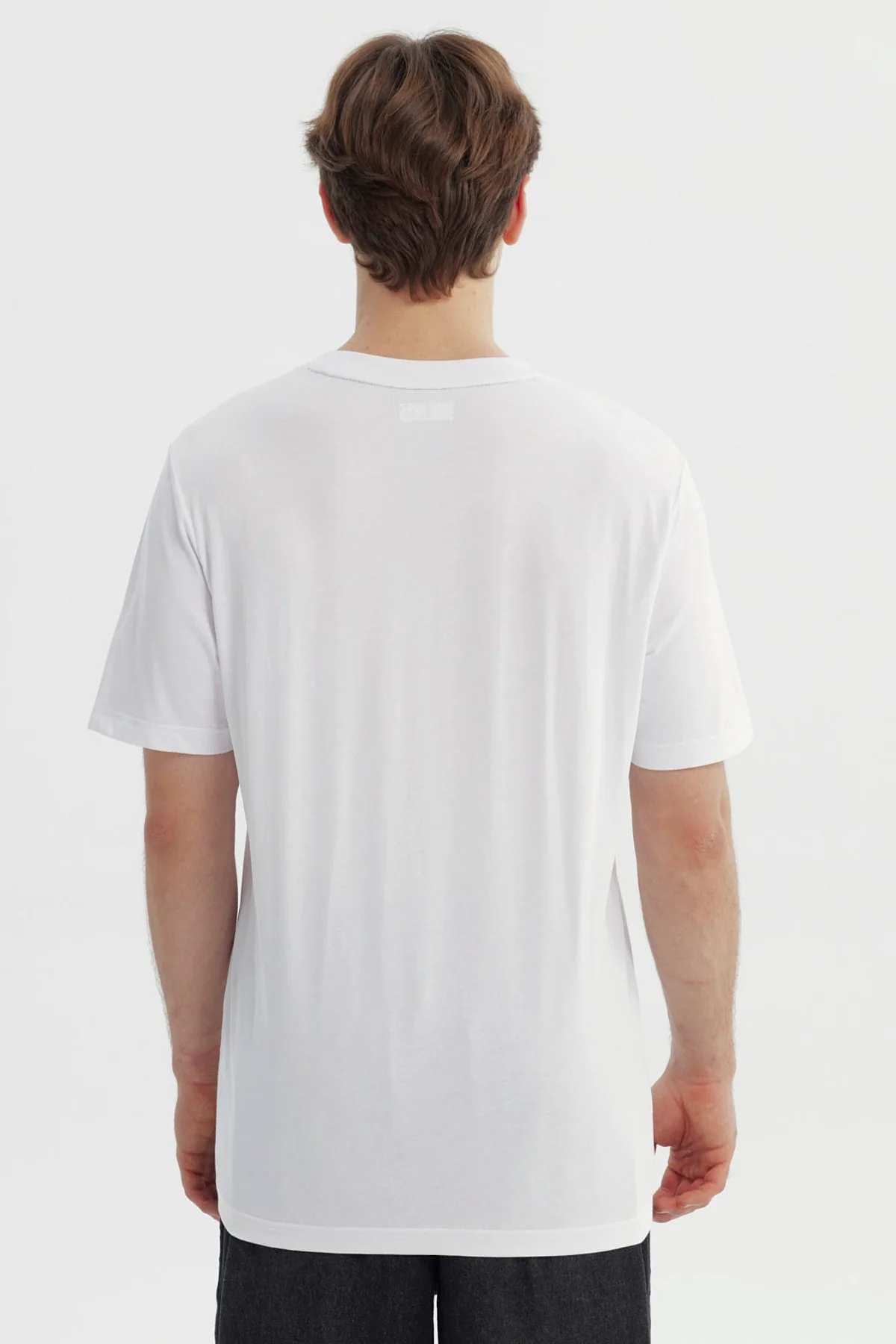Polera Hombre One Piece Blanco - Image 3