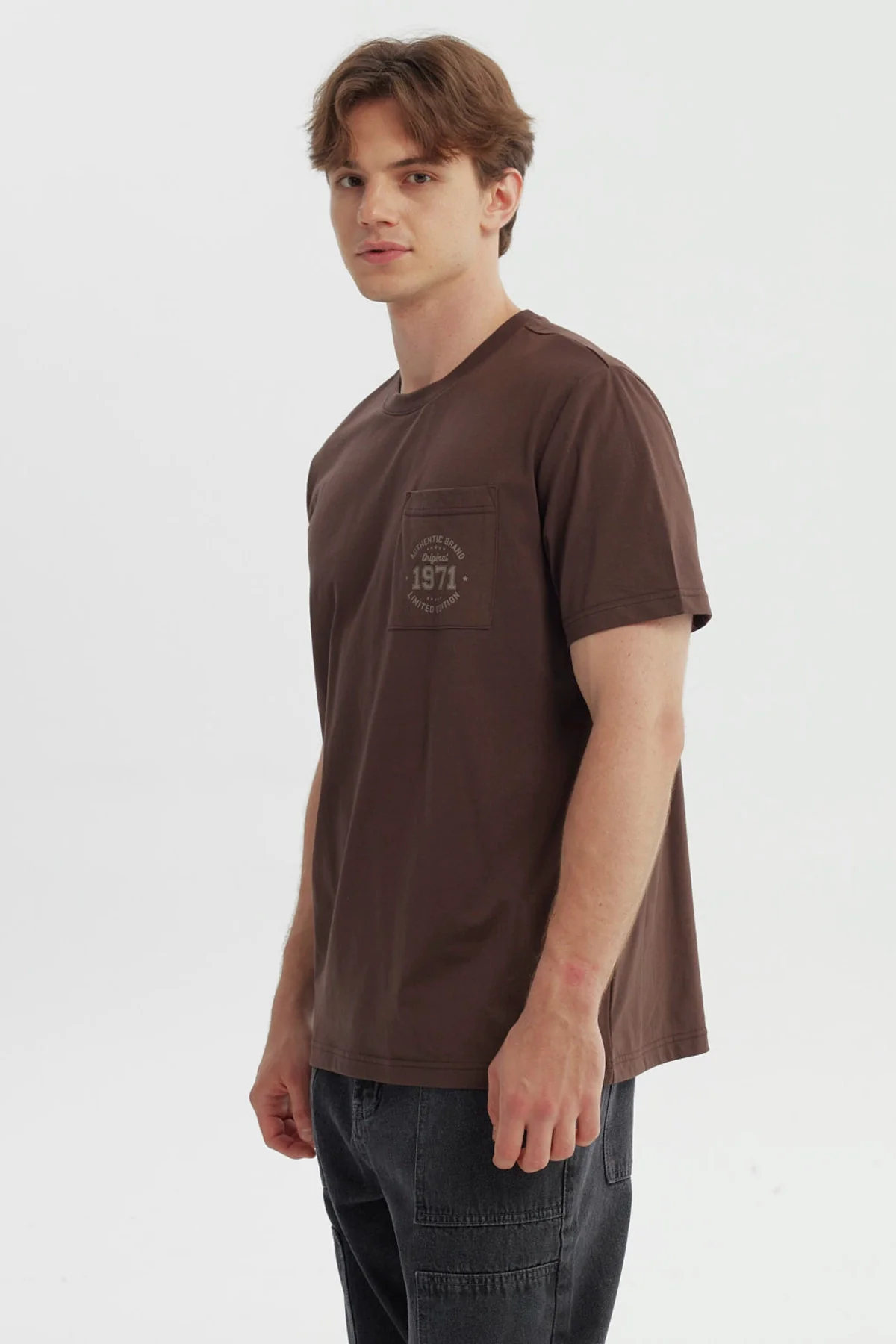Polera Hombre Regular Chocolate - Image 2