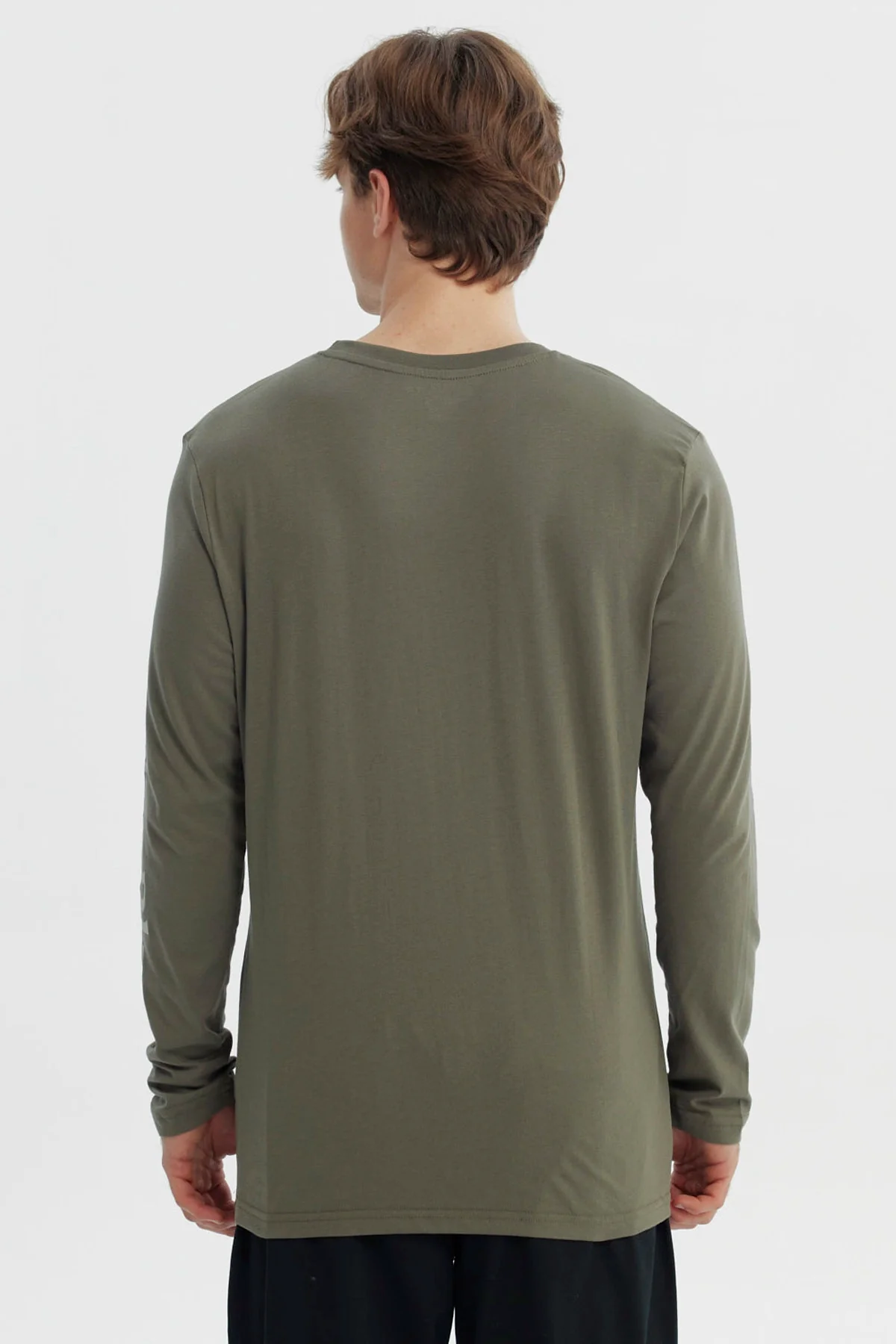Polera Hombre Slim Verde Militar - Image 3