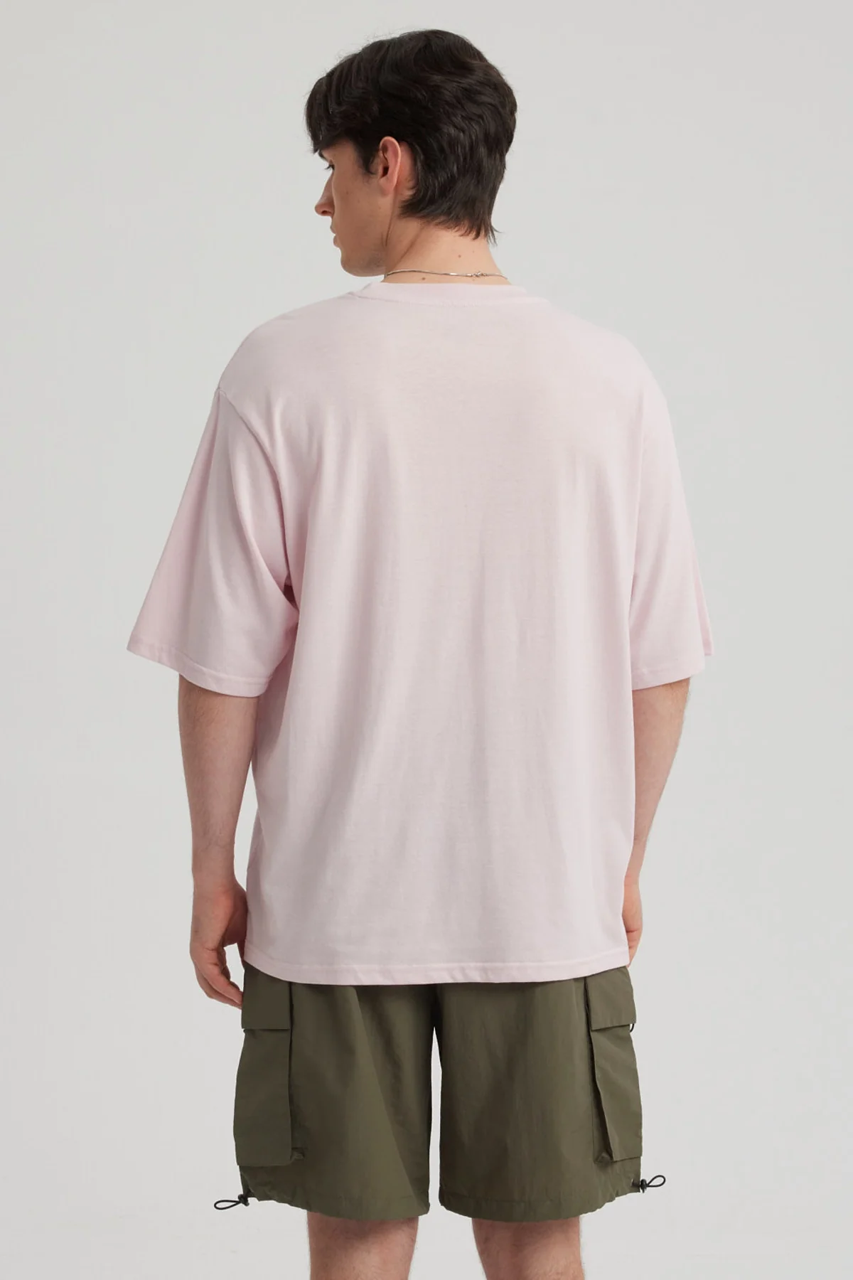 Polera Hombre Texto Frontal Rosa - Image 3