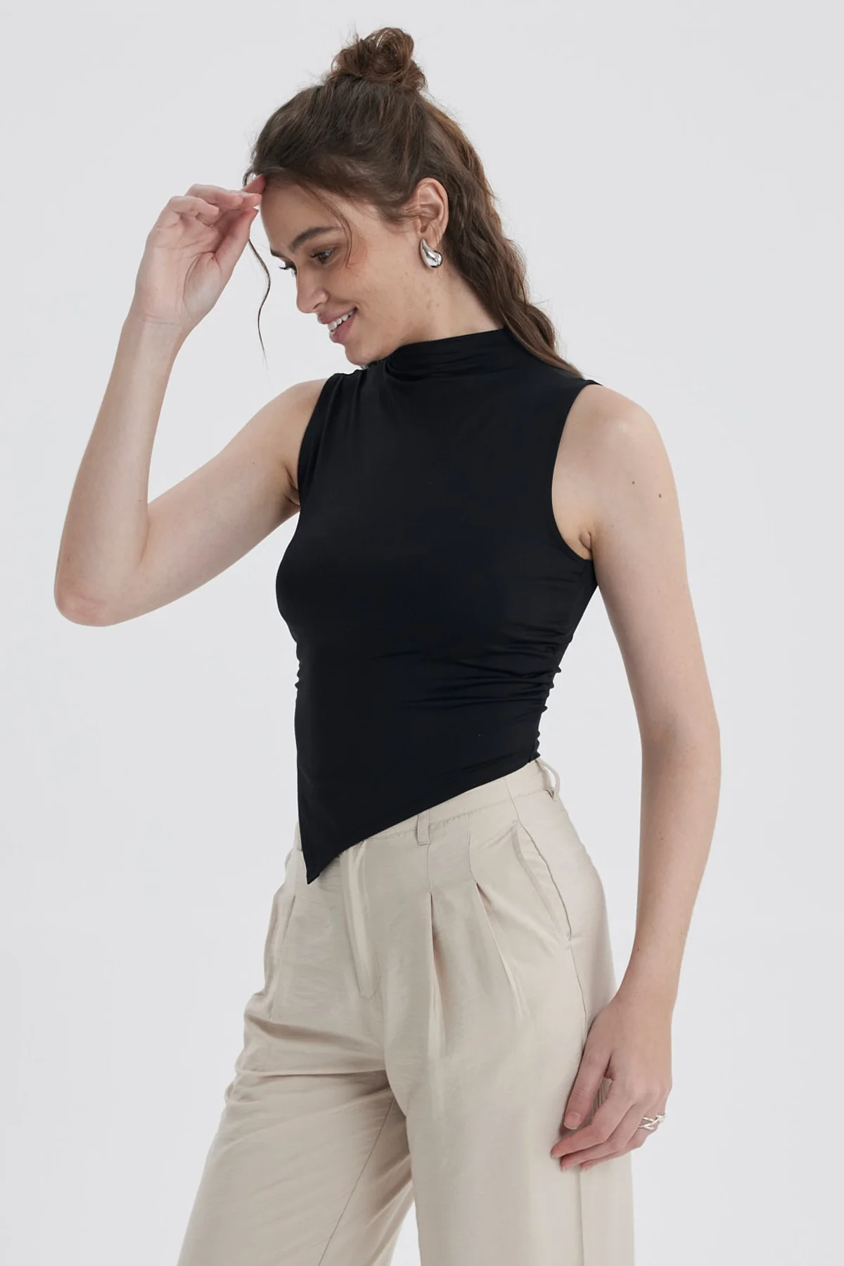 Polera Mujer Basta Asimétrica Negro - Image 2