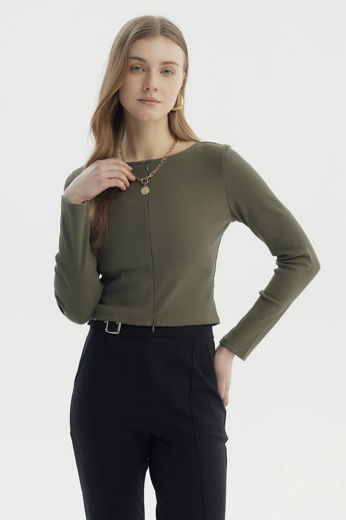 Polera Mujer Cierre Delantero Verde Militar