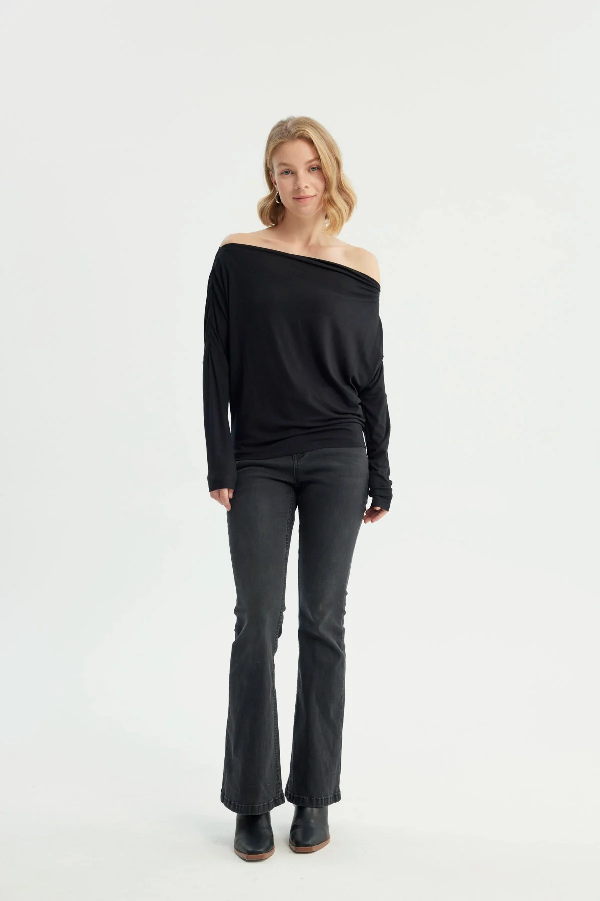 Polera Mujer Clásica Negro - Image 4