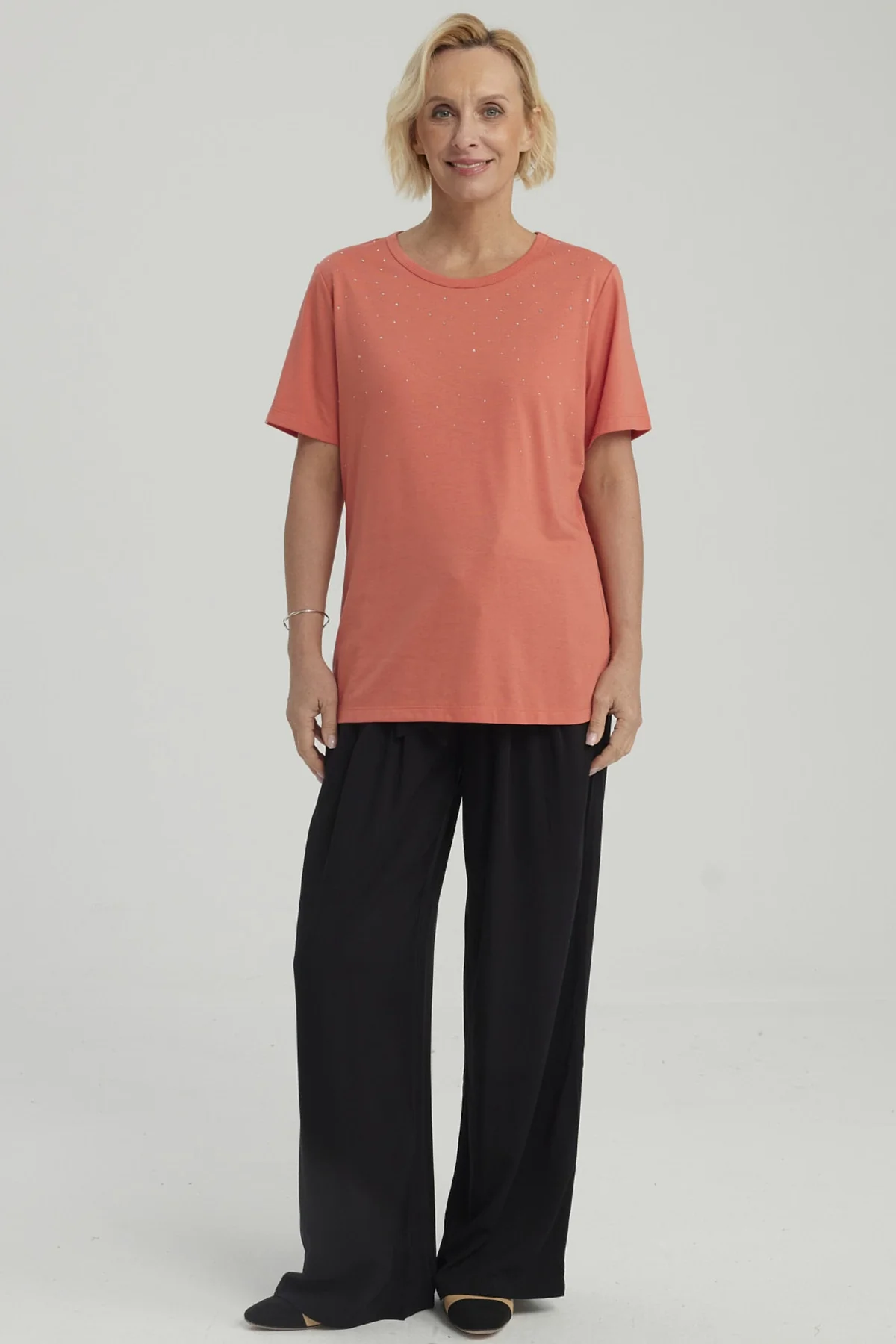 Polera Mujer Con Tachas Terracota - Image 4