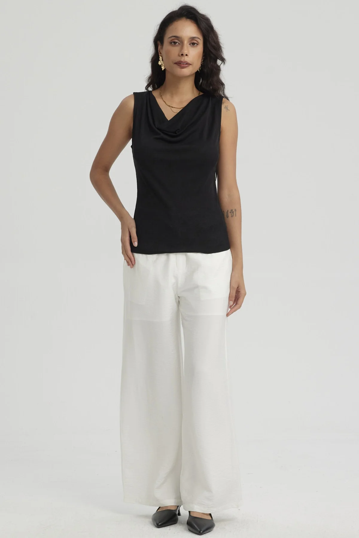 Polera Mujer Cuello Drapeado Negro - Image 4