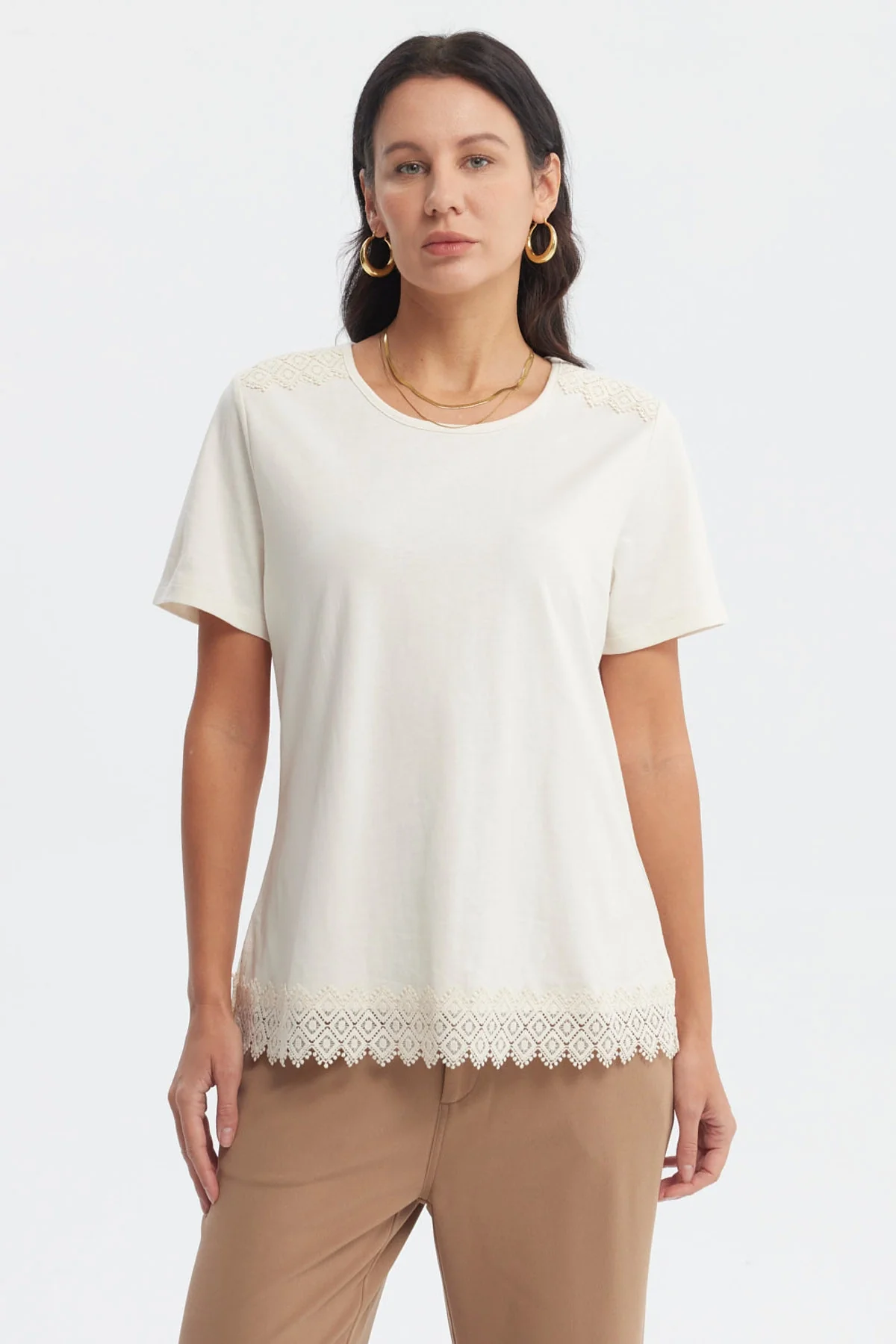 Polera Mujer Detalle Cuello Crema