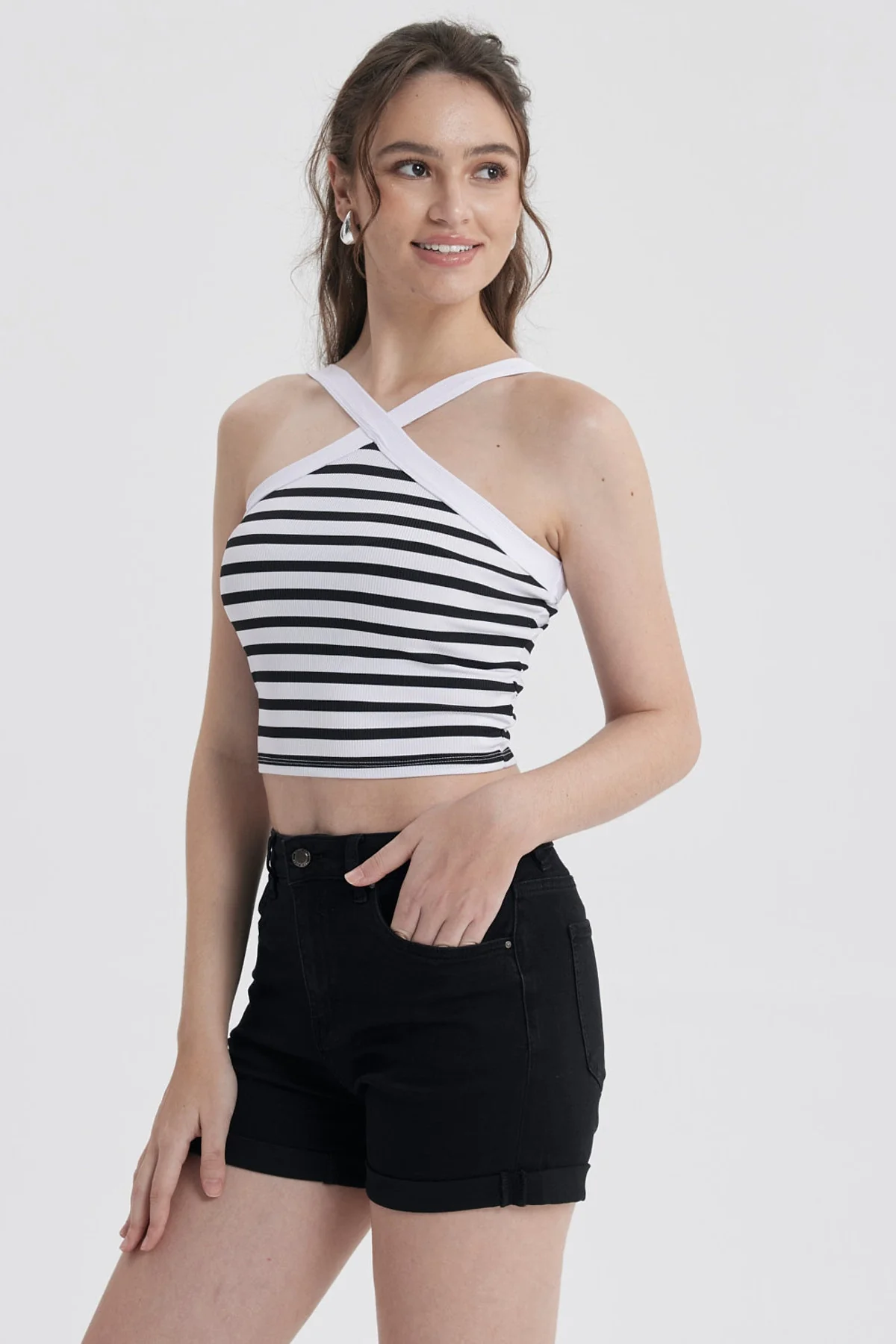Polera Mujer Halter Cruzada Negro