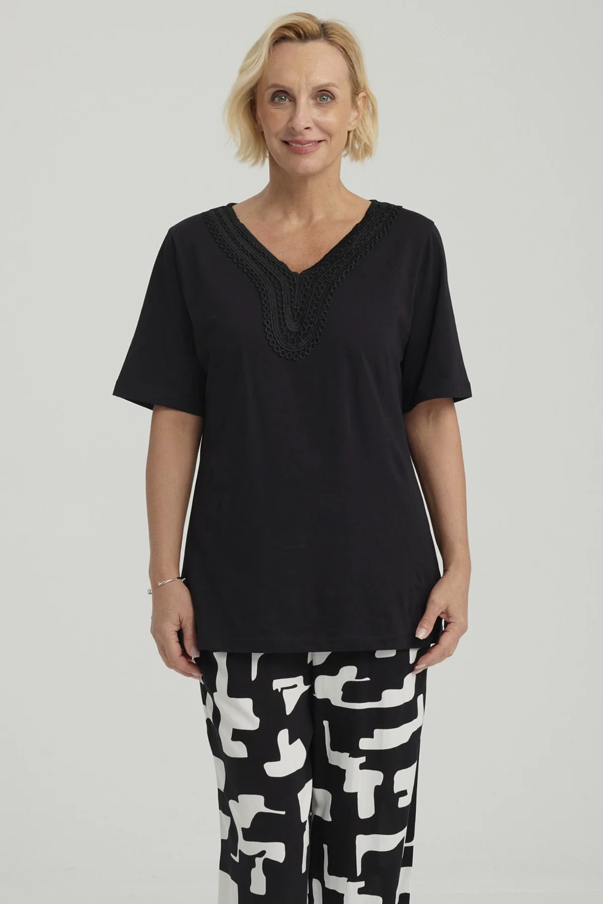 Polera Mujer Macramé Negro