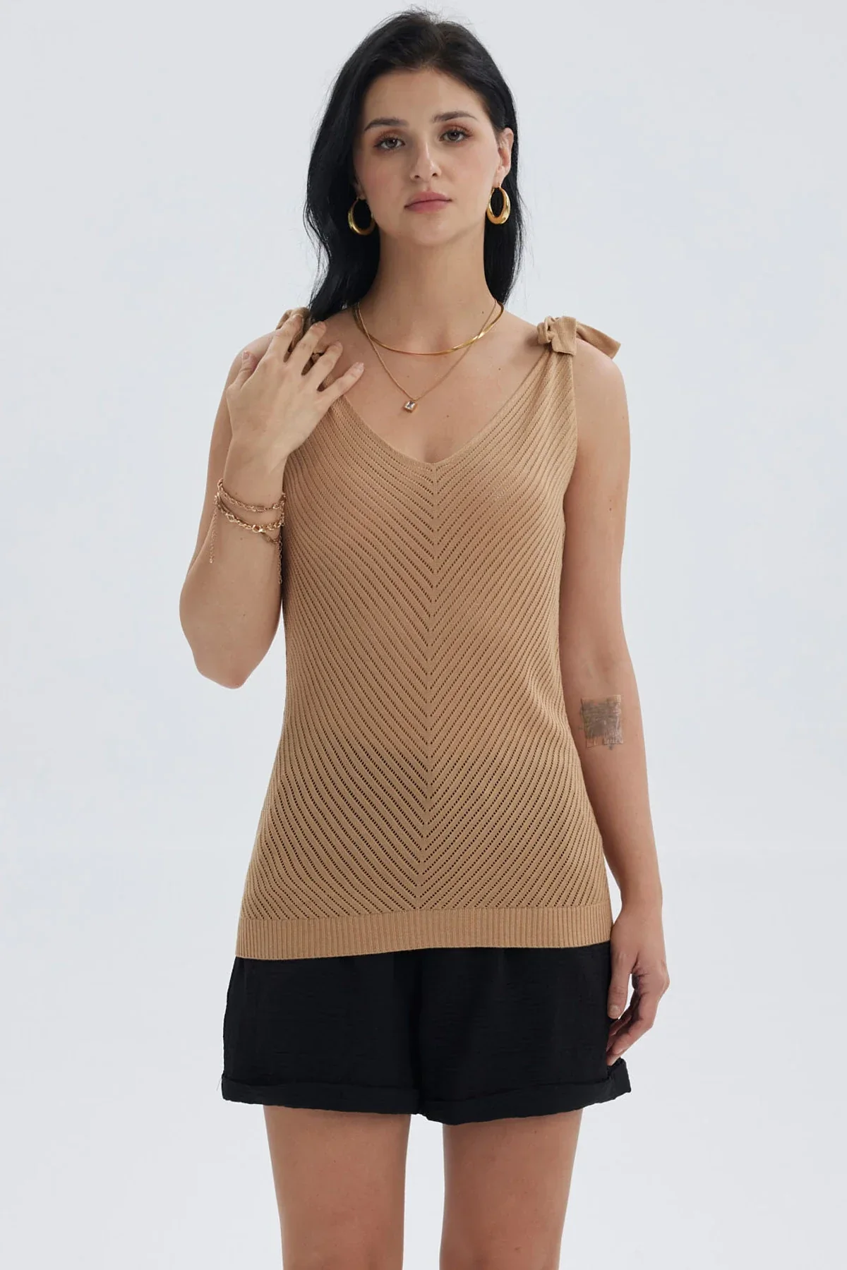 Polera Mujer Pabilo Con Nudo Camel