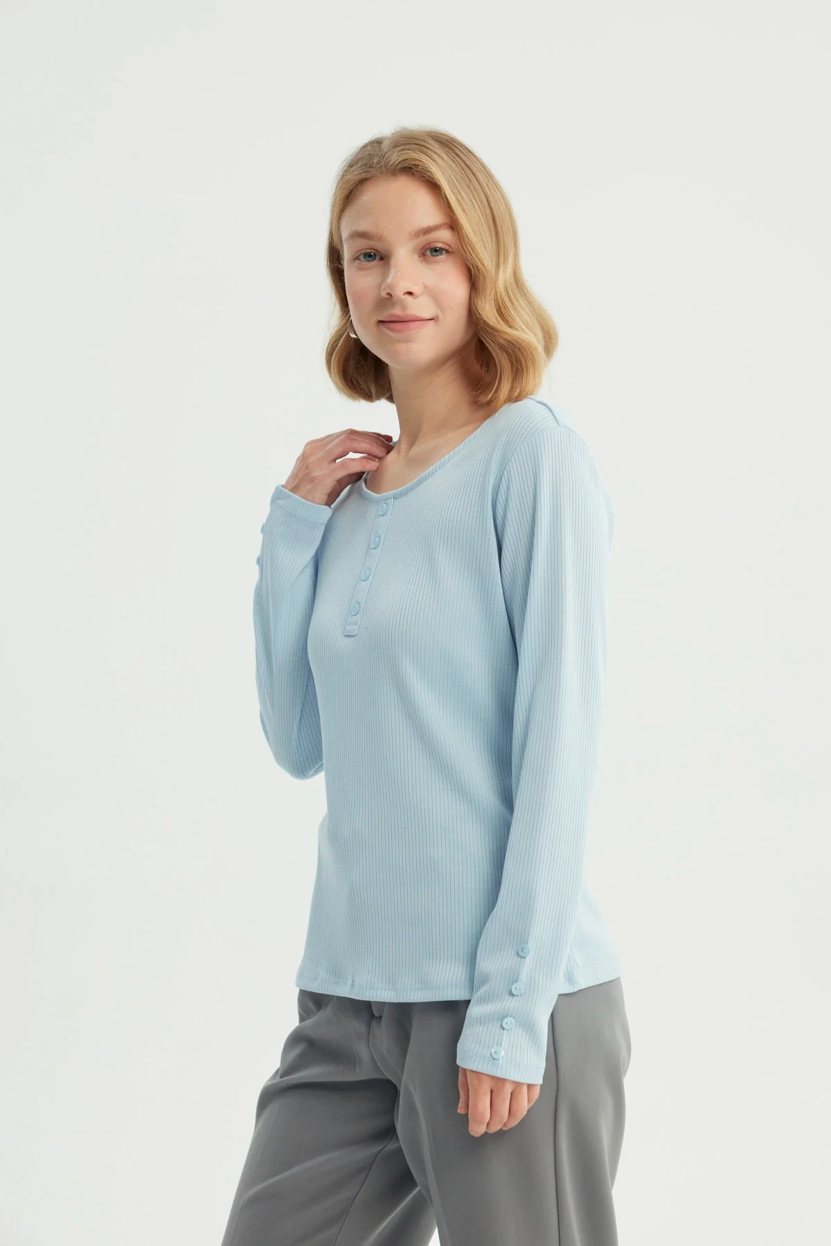 Polera Mujer Slim Celeste - Image 2