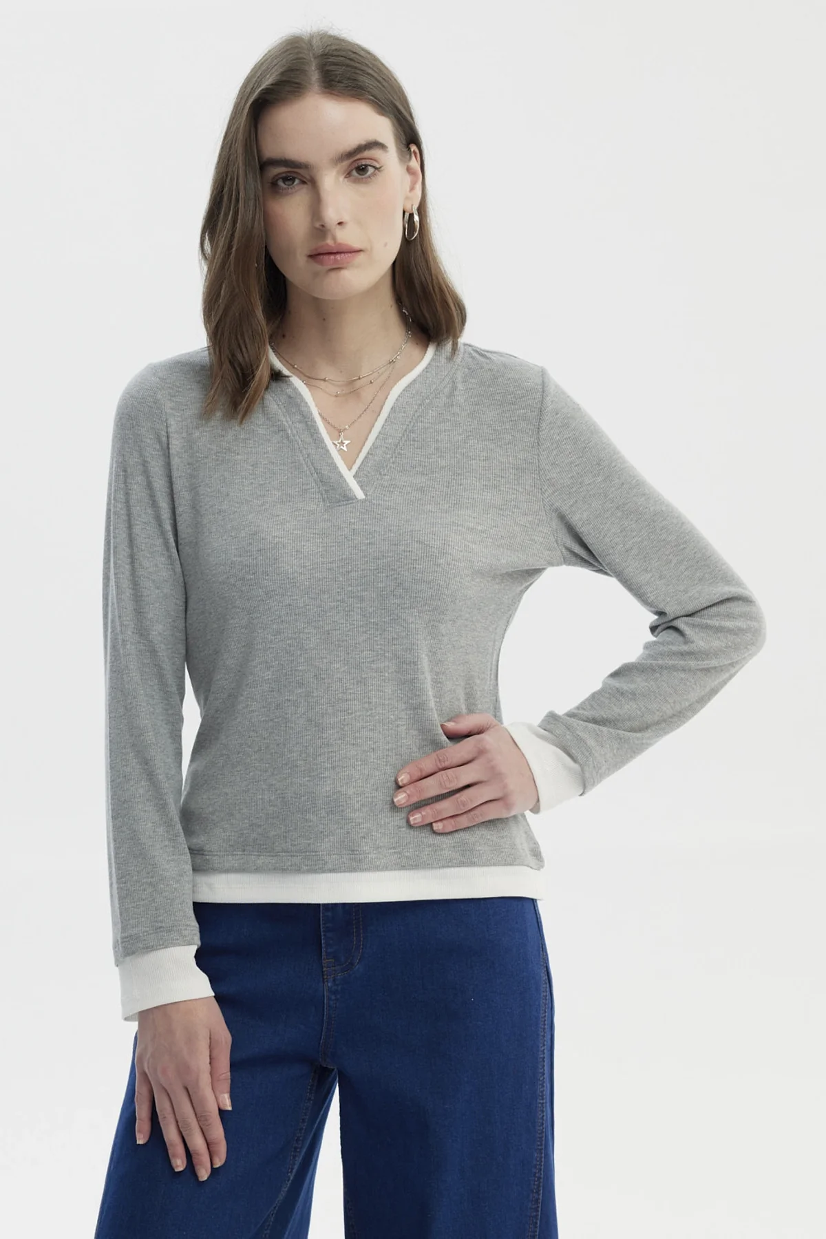 Polera Mujer Slim Gris Melange