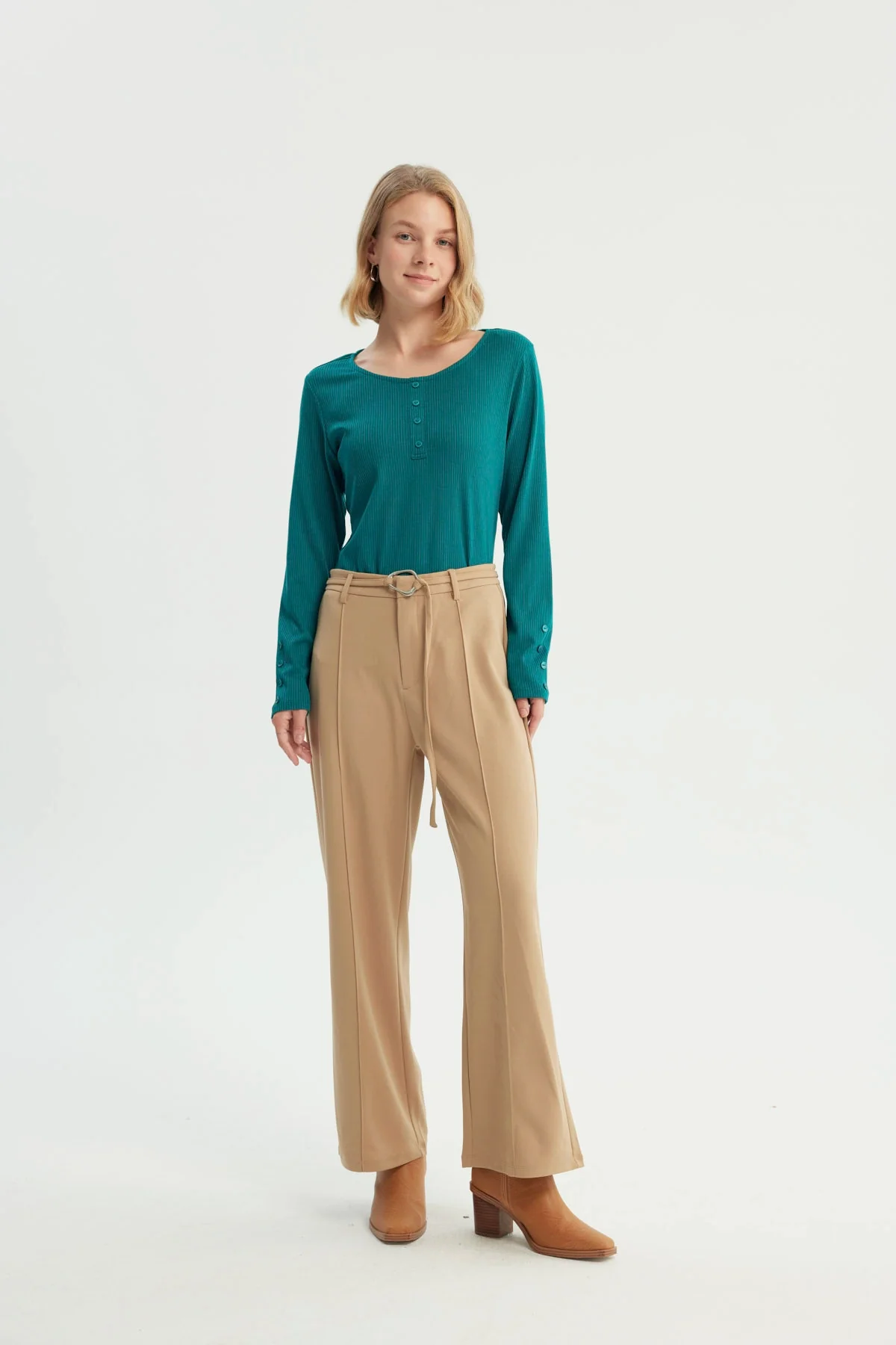 Polera Mujer Slim Verde - Image 4