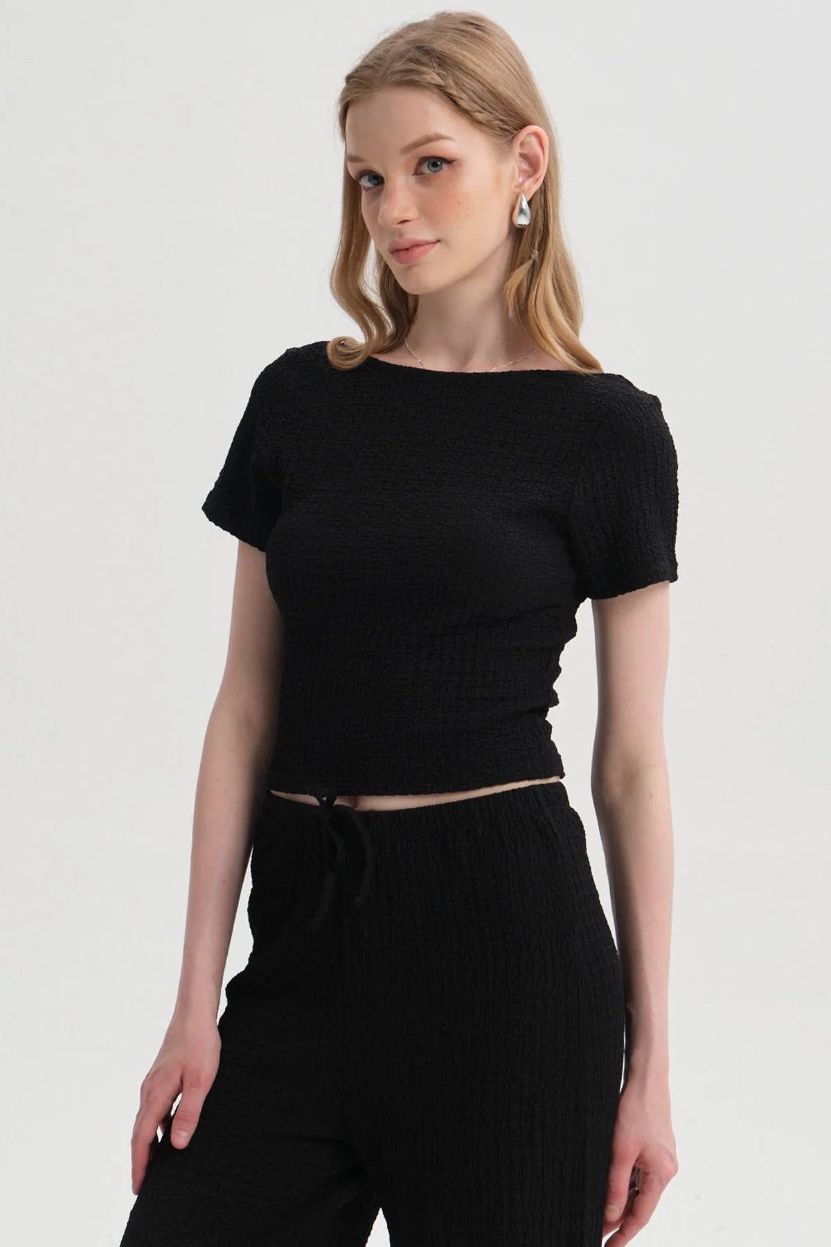 Polera Mujer Textura Negro - Image 2