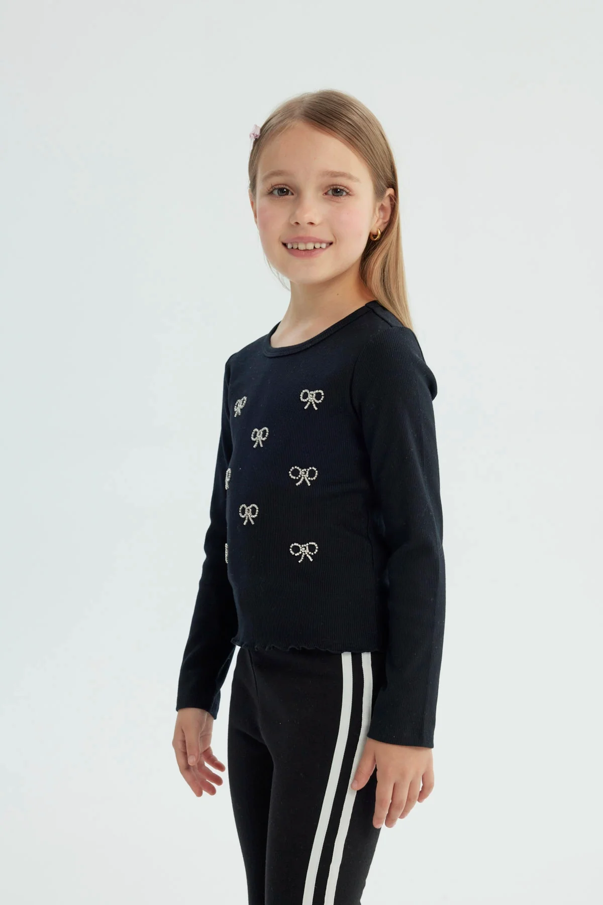 Polera Niña Regular Negro - Image 2