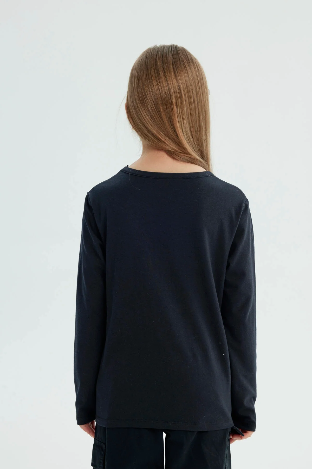 Polera Niña Regular Negro - Image 3
