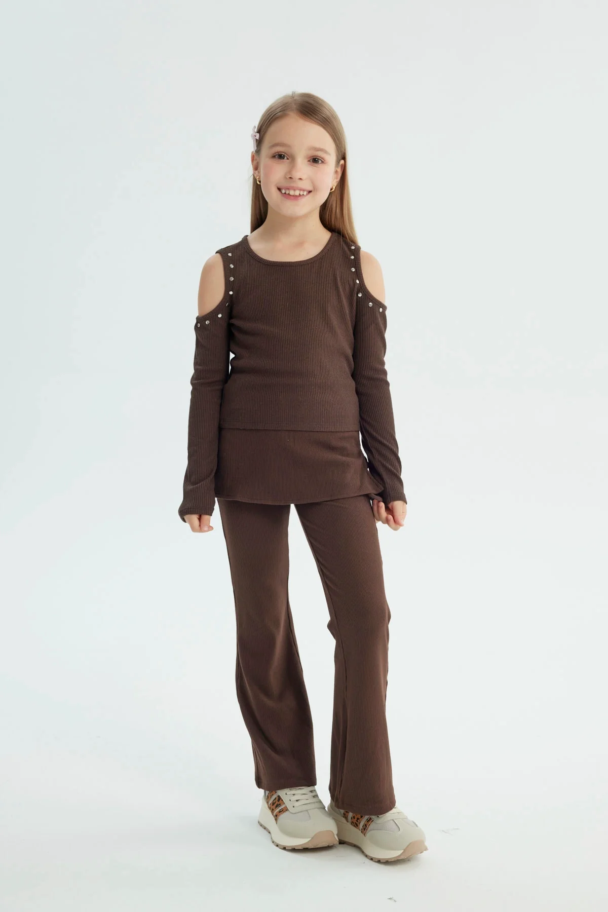 Polera Niña Slim Café - Image 4