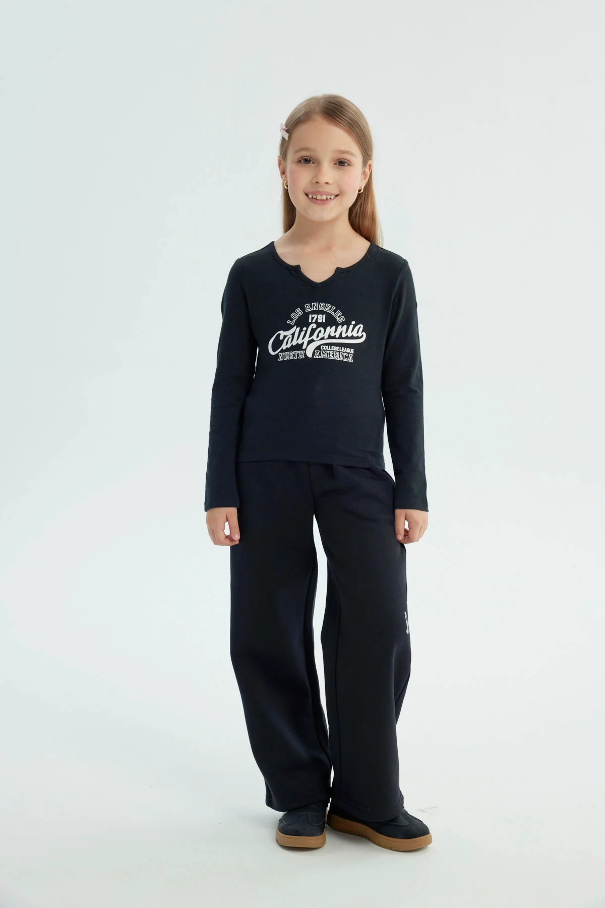 Polera Niña Slim Negro - Image 4