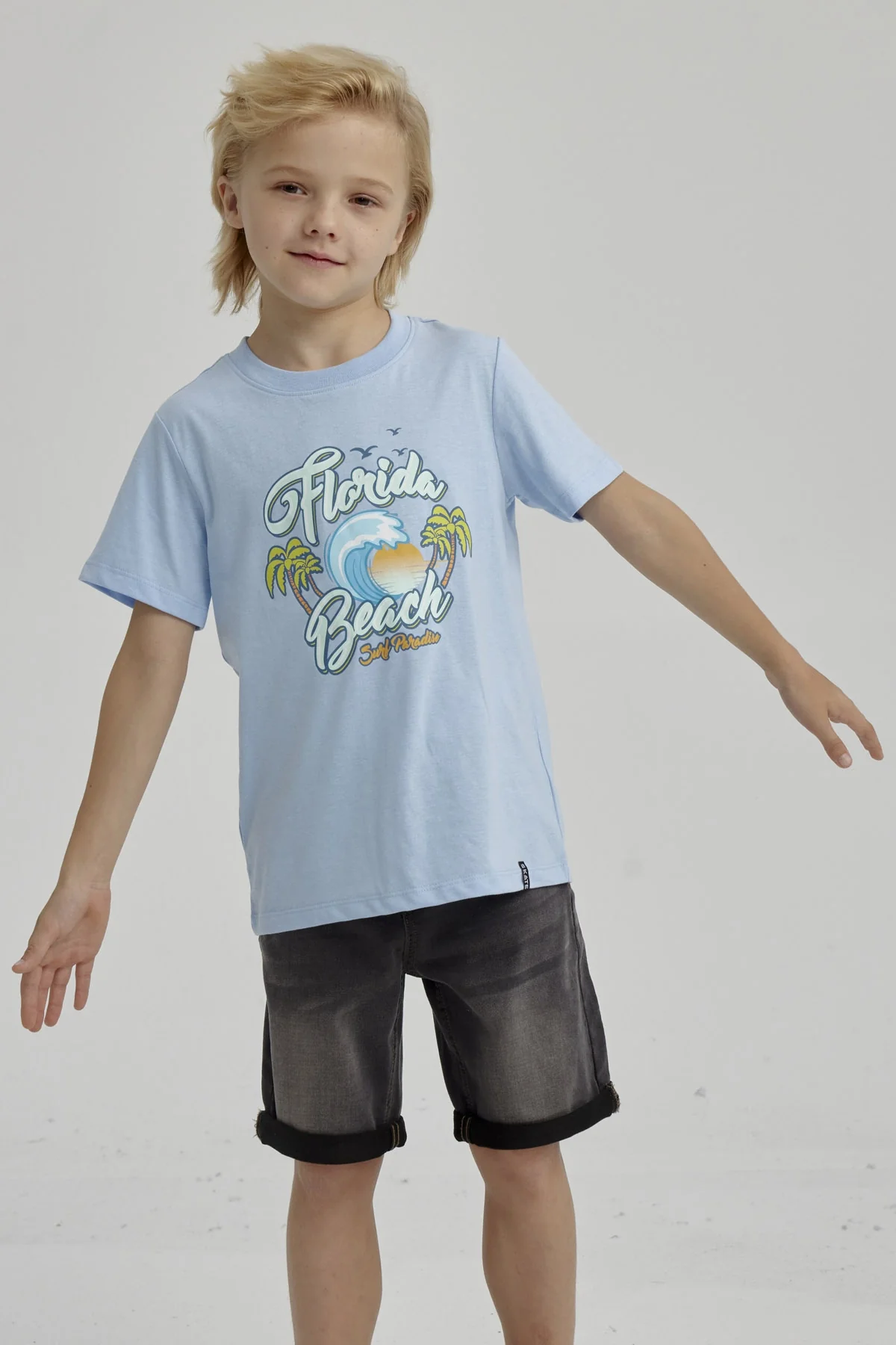 Polera Niño Básica Estampada Celeste