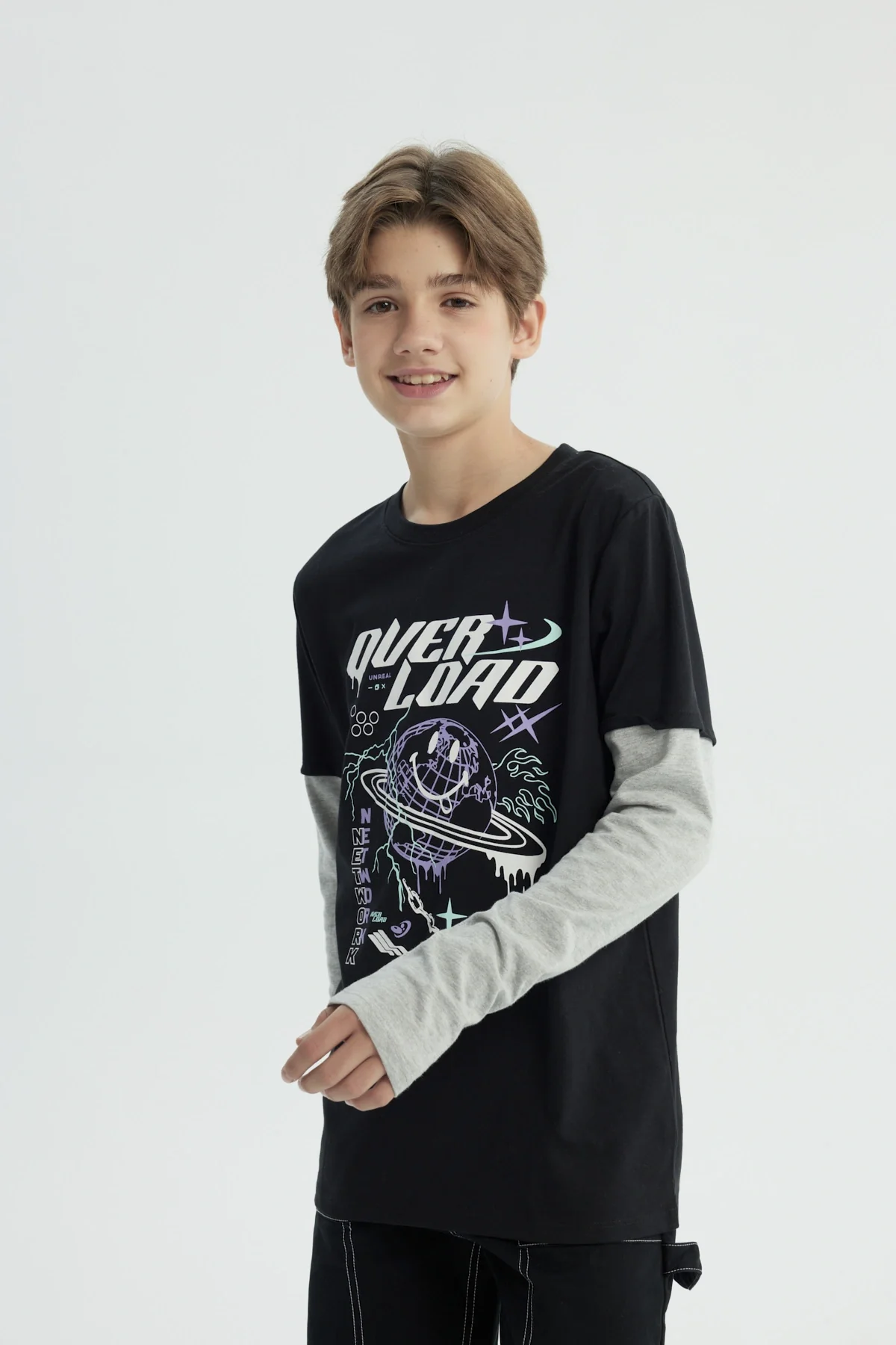 Polera Niño Básica Print Negro - Image 2