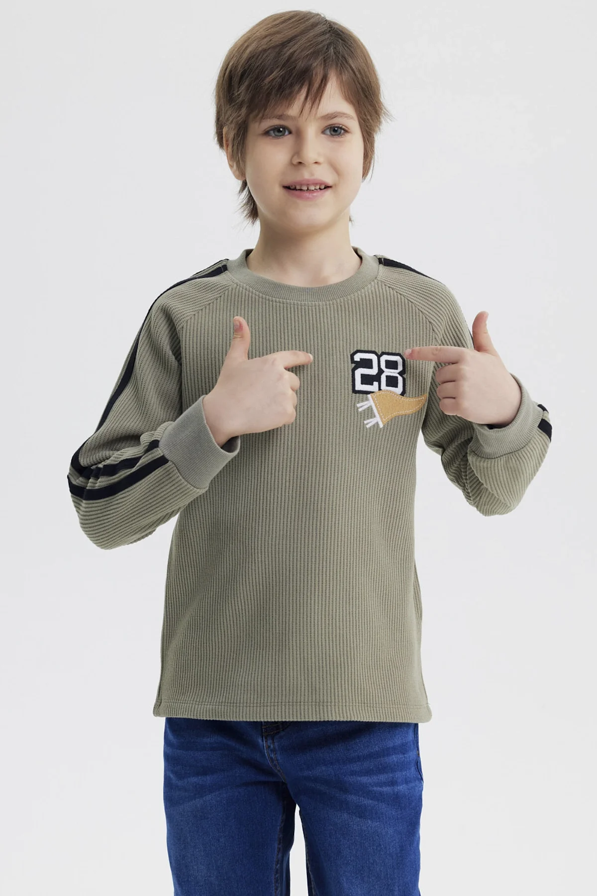 Polera Niño Bicolor Texturizada Verde Militar