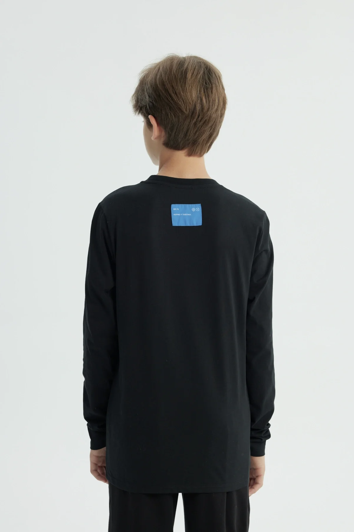 Polera Niño Regular Negro - Image 3