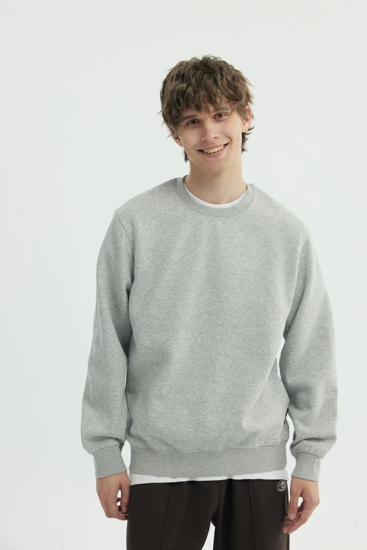 Polerón Hombre Regular Gris Melange