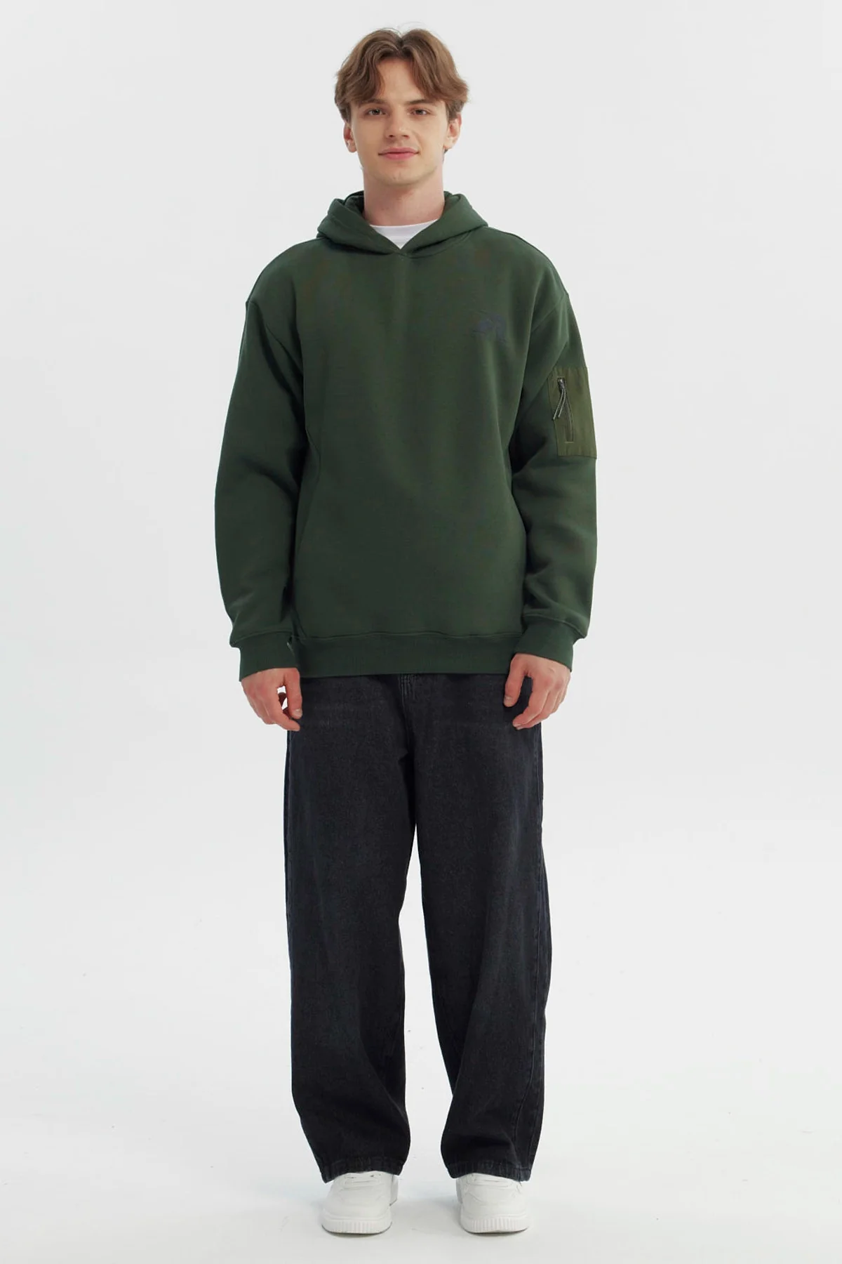 Polerón Hombre Slim Con Gorro Verde Militar - Image 4