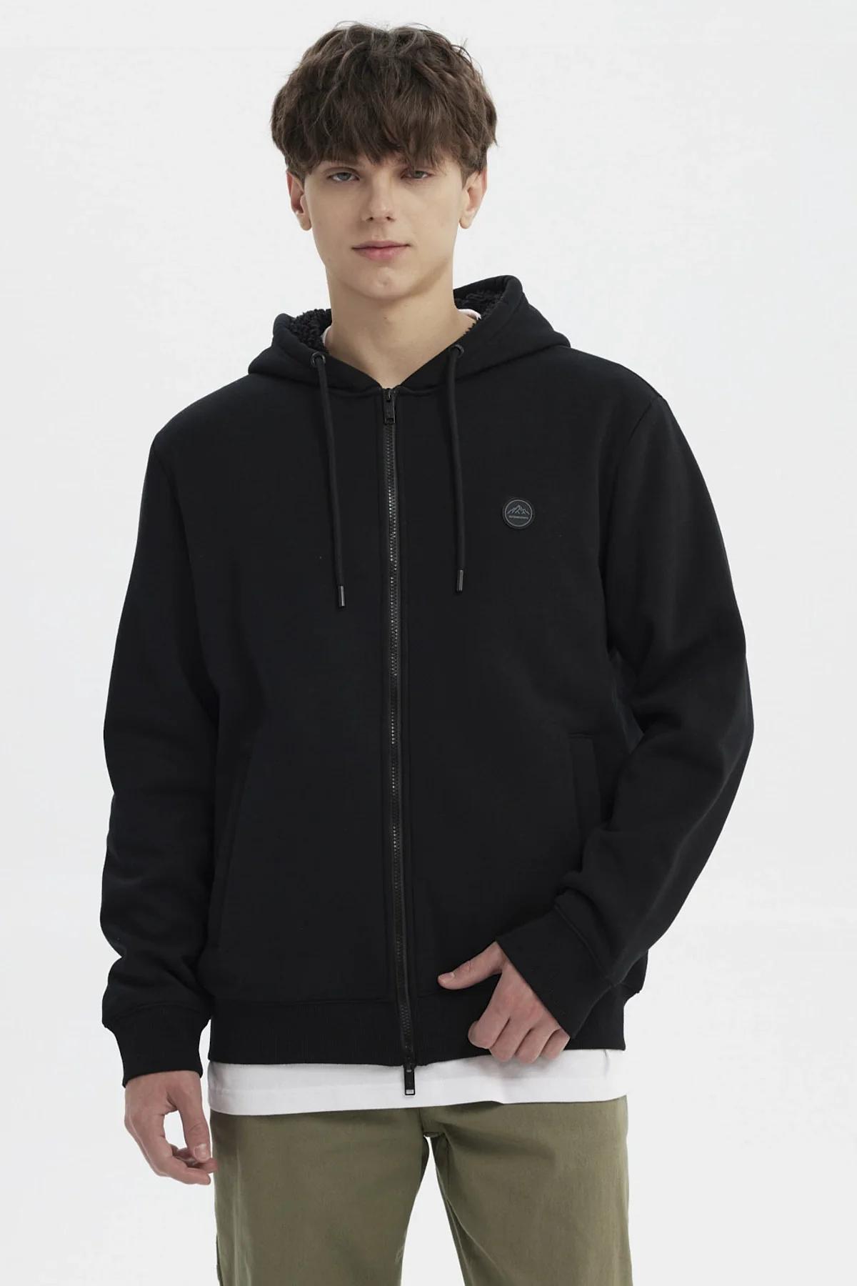 Polerón Hombre Slim Negro