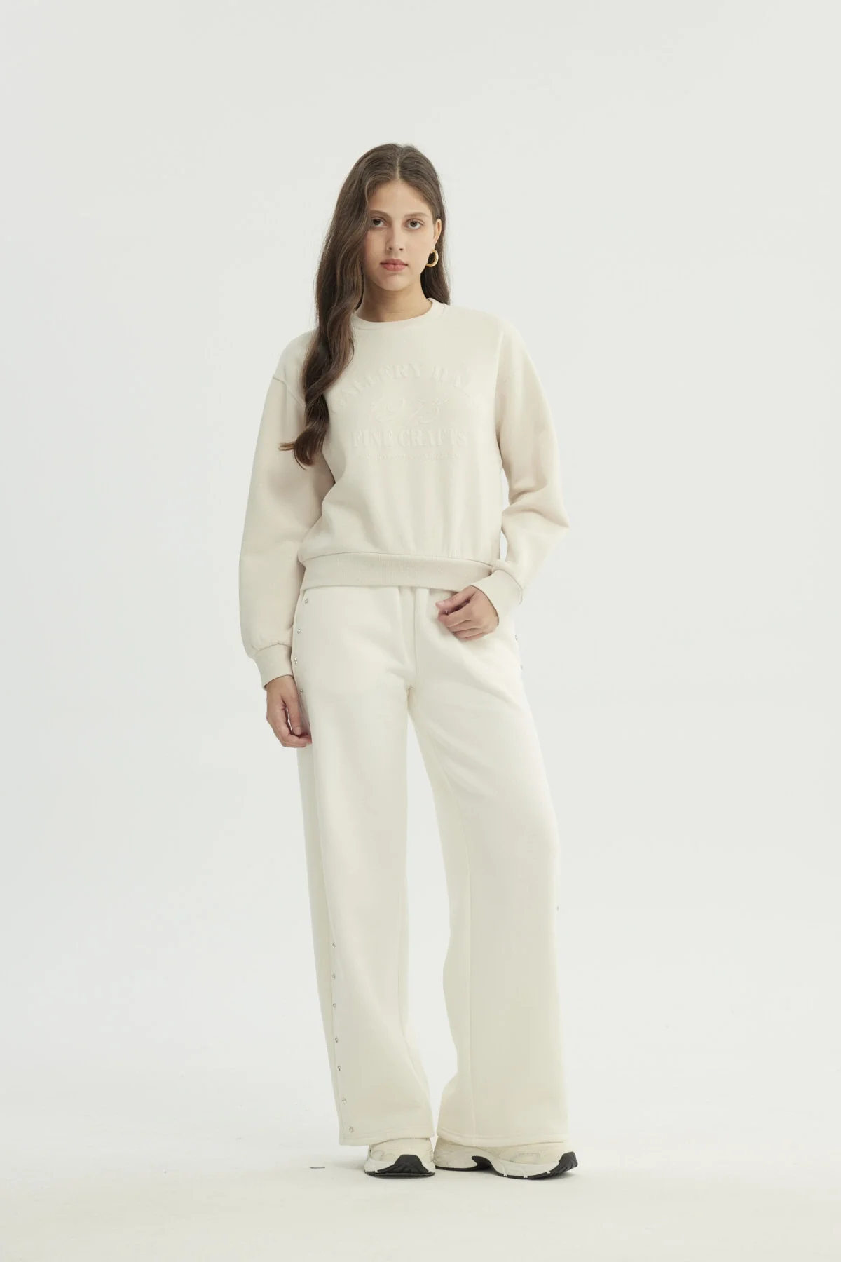 Polerón Mujer Classic Beige Claro - Image 4