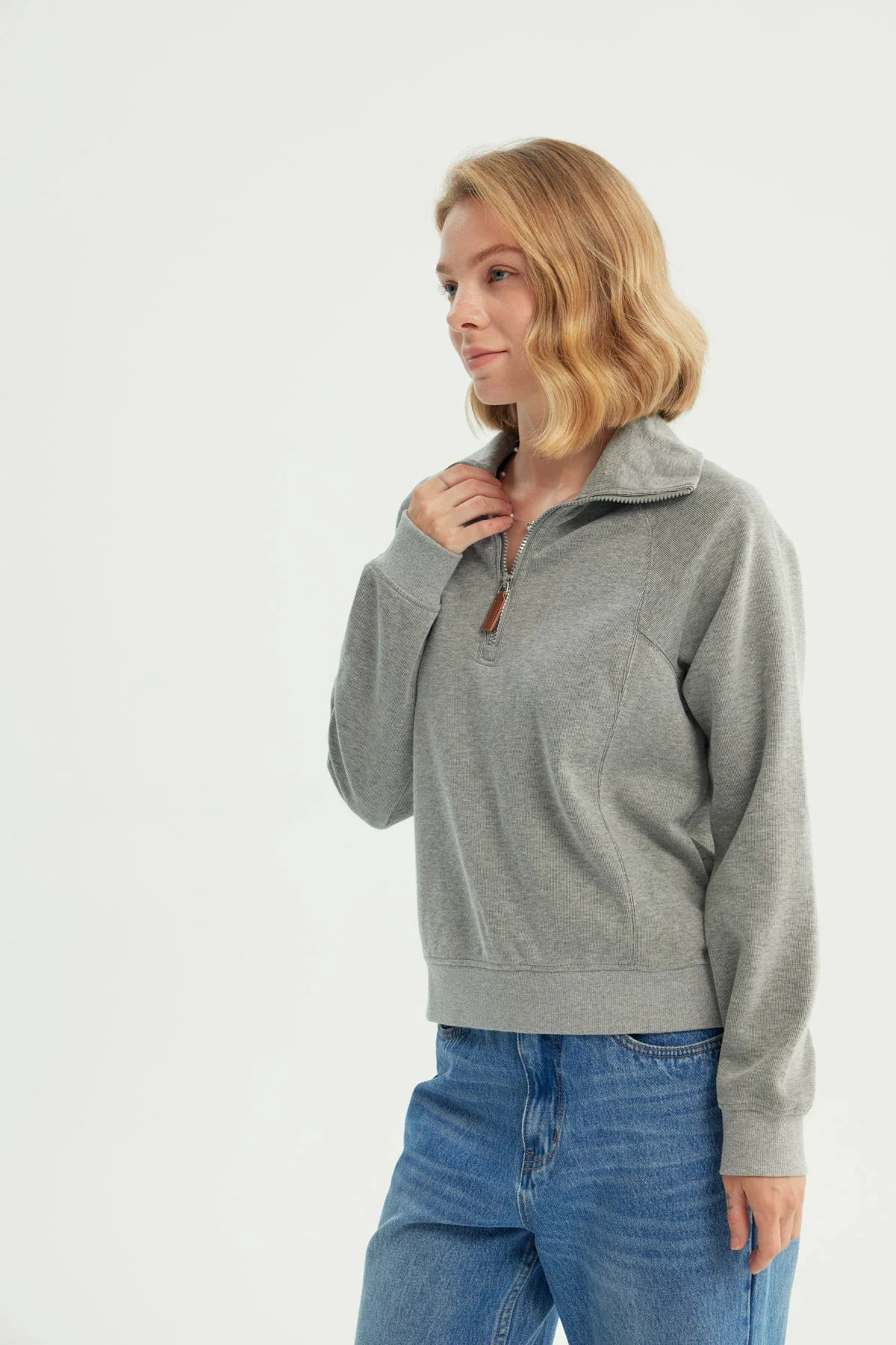 Polerón Mujer Oversize Gris Melange - Image 2
