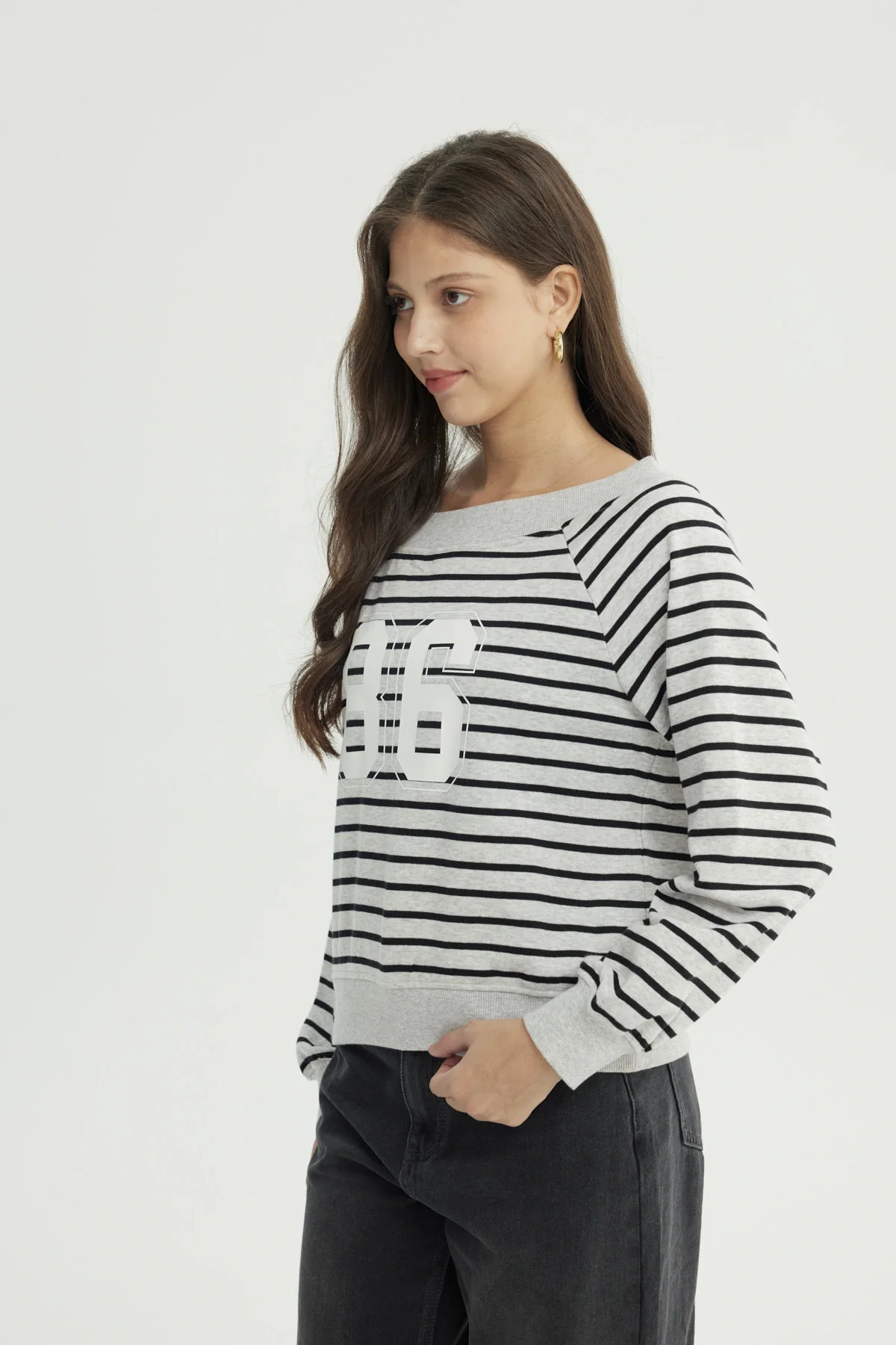 Polerón Mujer Oversize Negro - Image 2