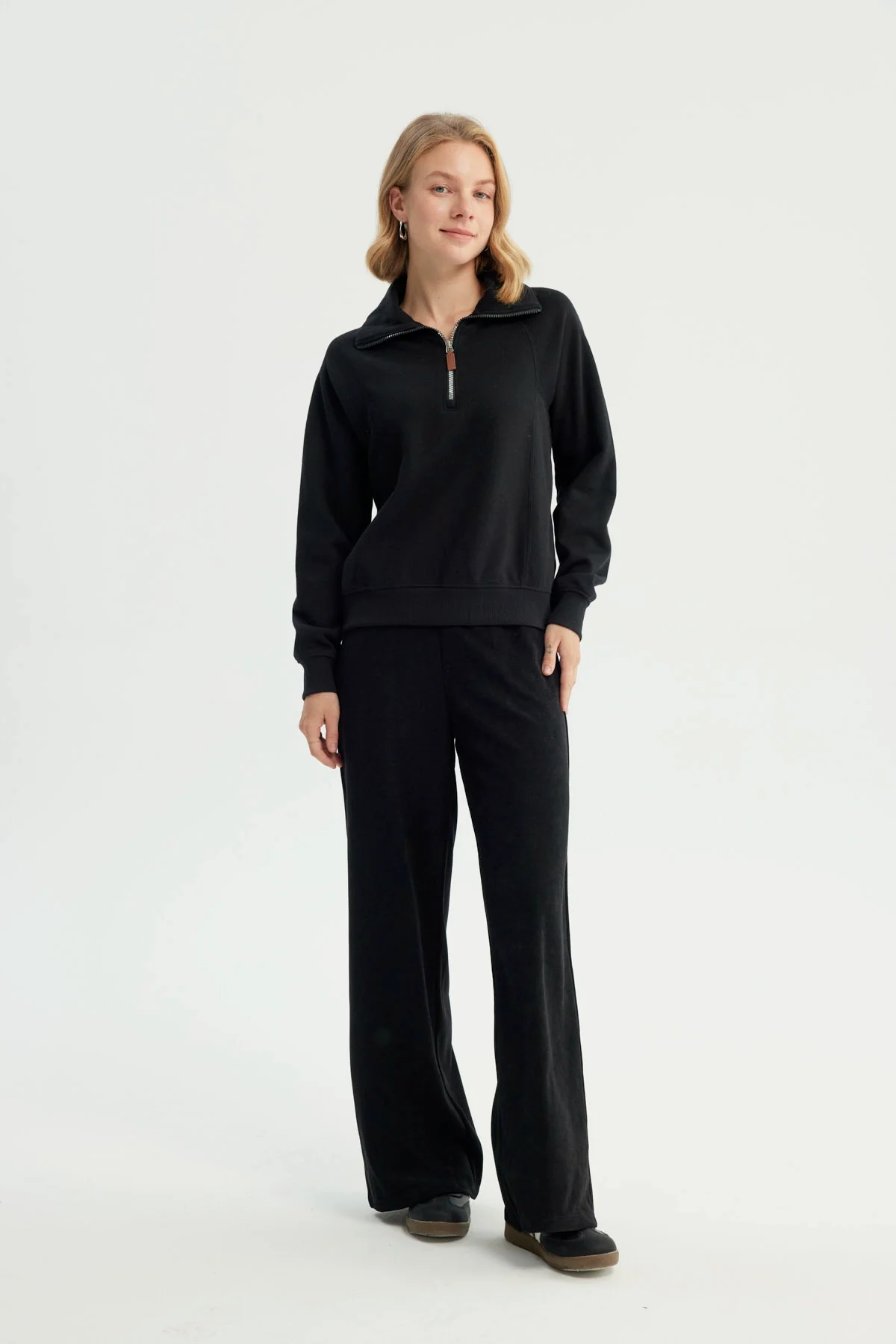 Polerón Mujer Oversize Negro - Image 4