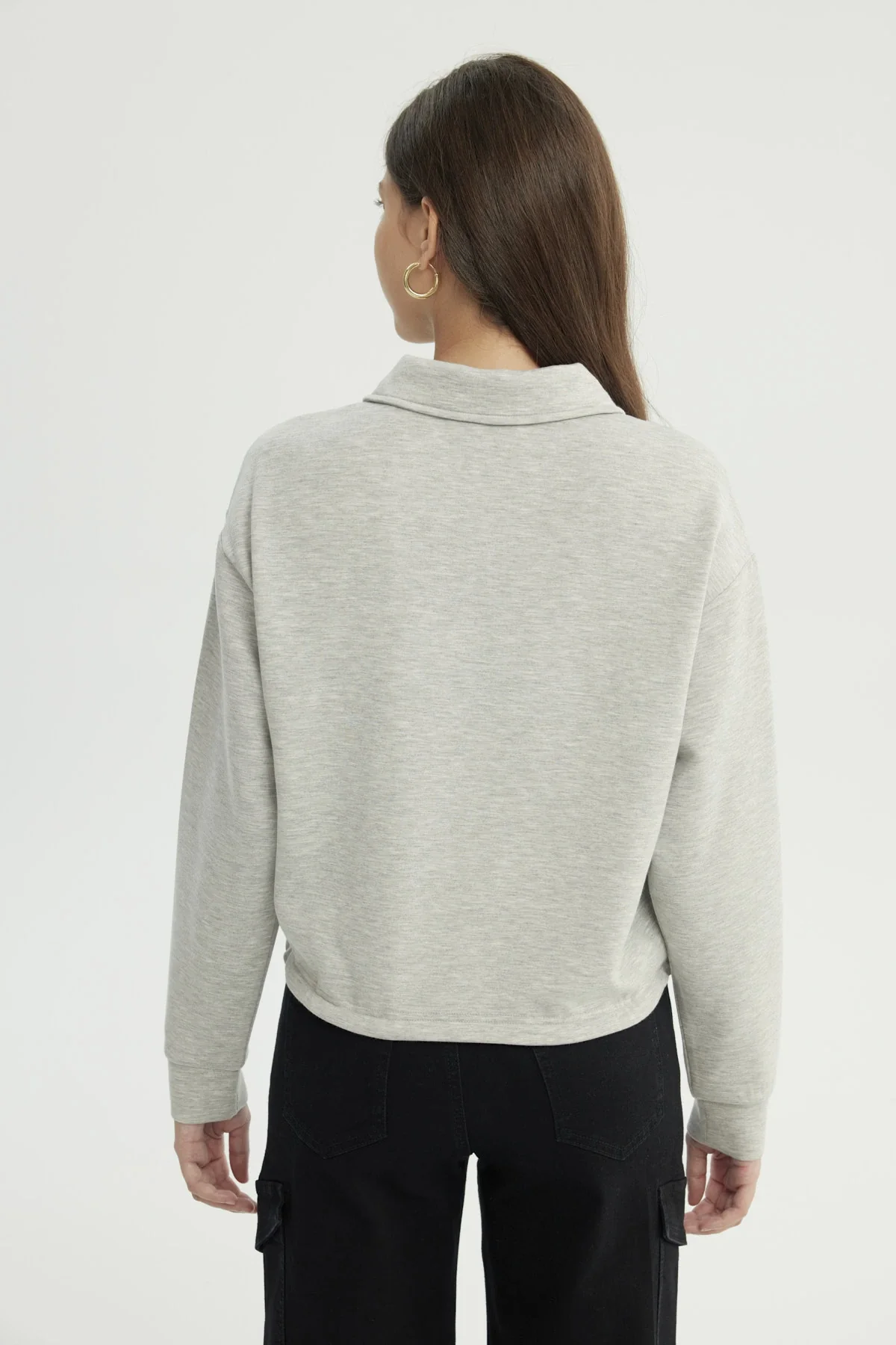 Polerón Mujer Regular Gris Melange - Image 3