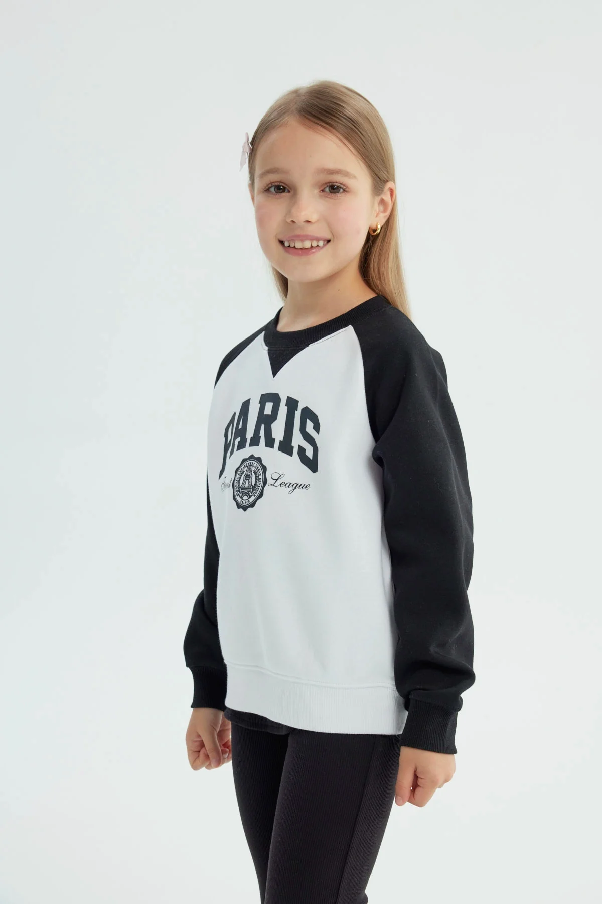 Polerón Niña Classic Negro - Image 2